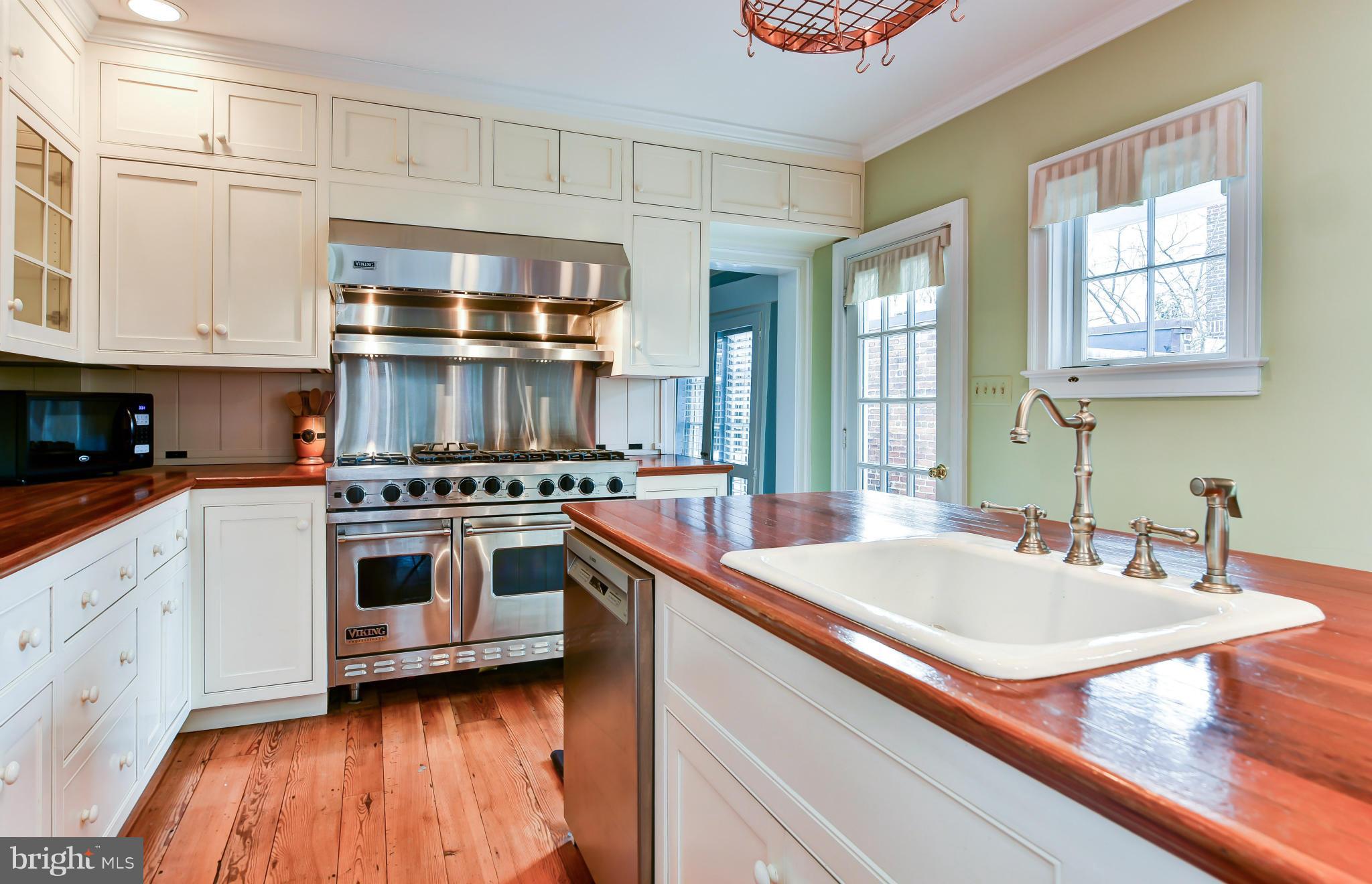 OLD TOWN ALEXANDRIA - Residential