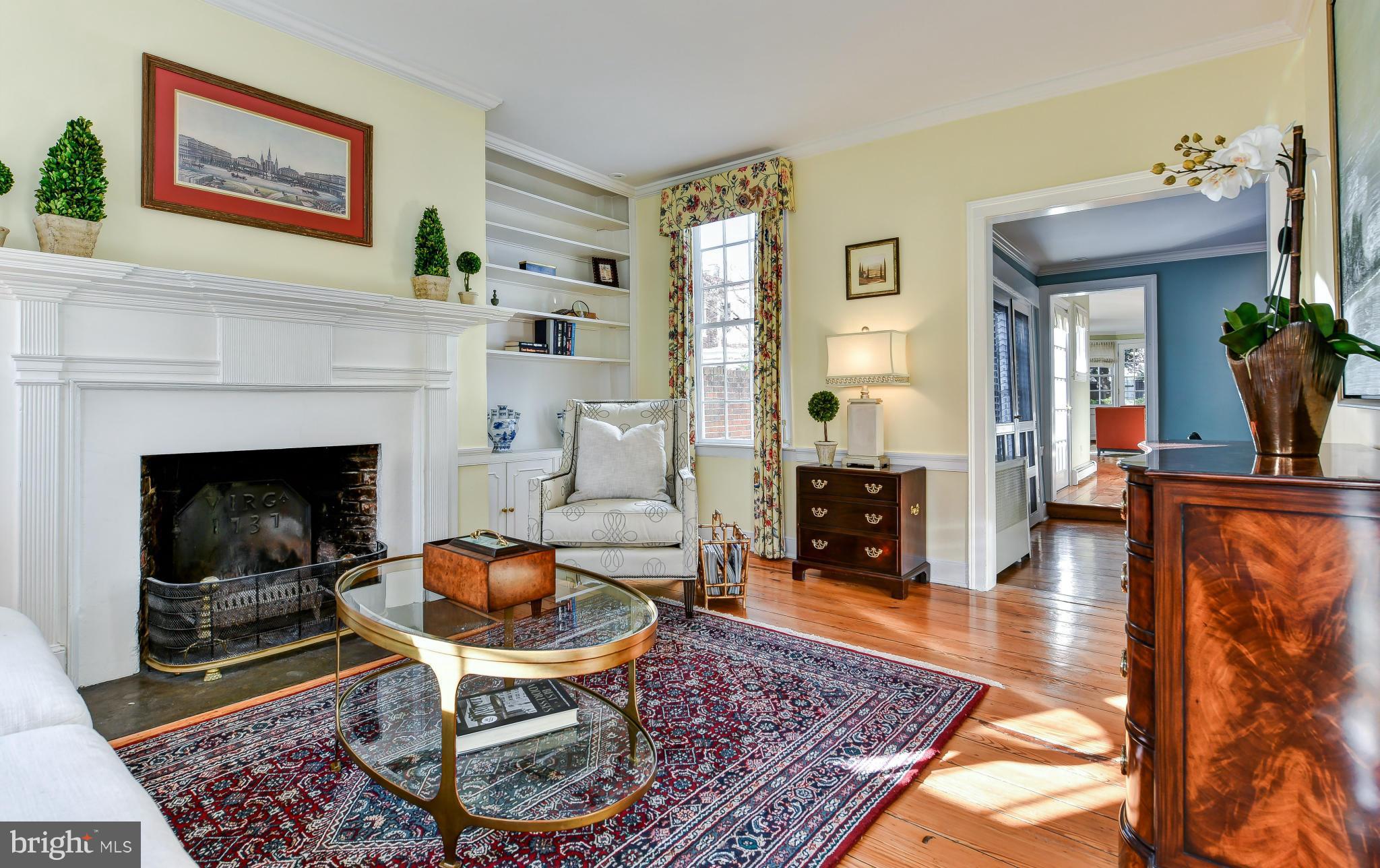 OLD TOWN ALEXANDRIA - Residential