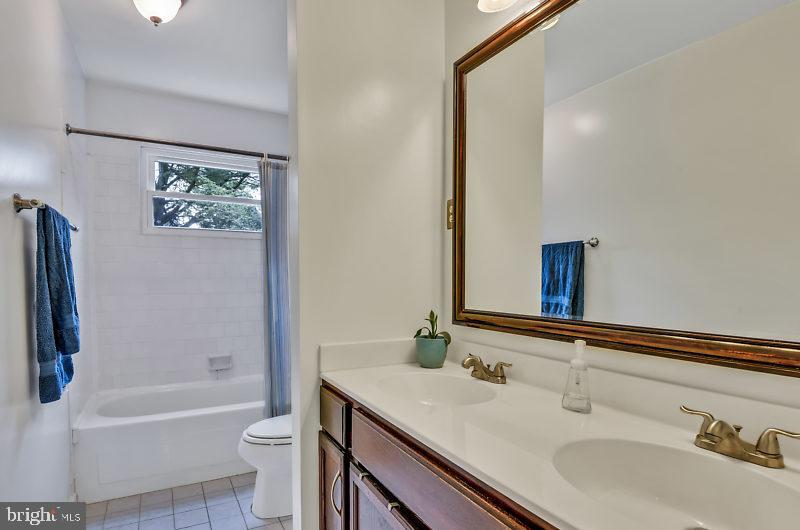 CARROLL SQUARE - Residential