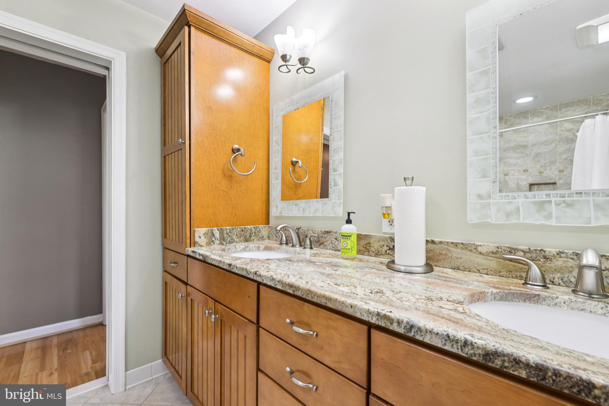 FOX CHASE - Residential