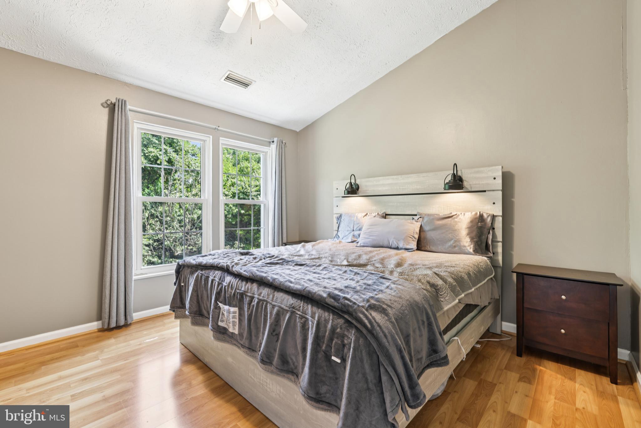 FOX CHASE - Residential