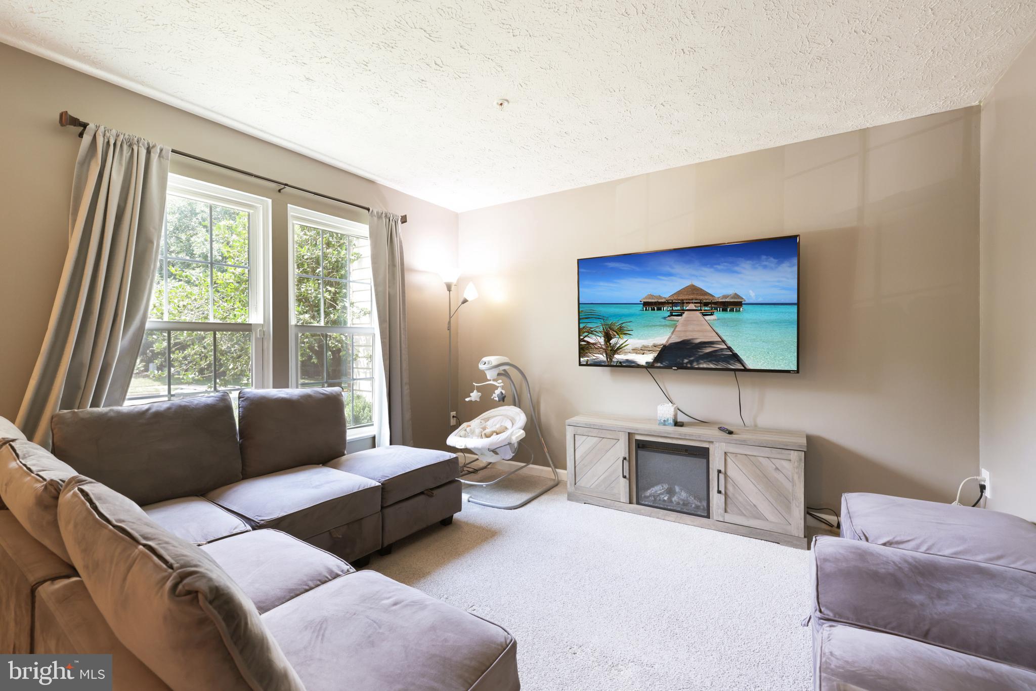 FOX CHASE - Residential