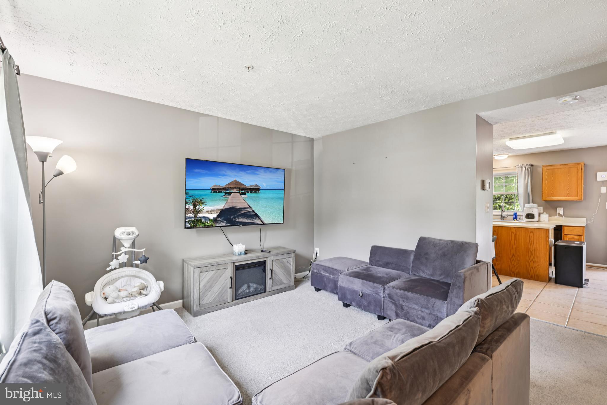 FOX CHASE - Residential