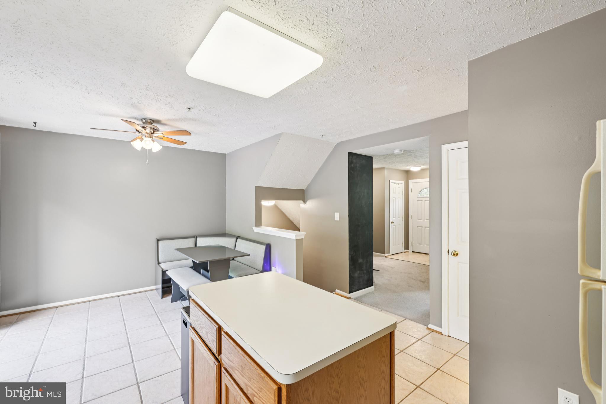 FOX CHASE - Residential