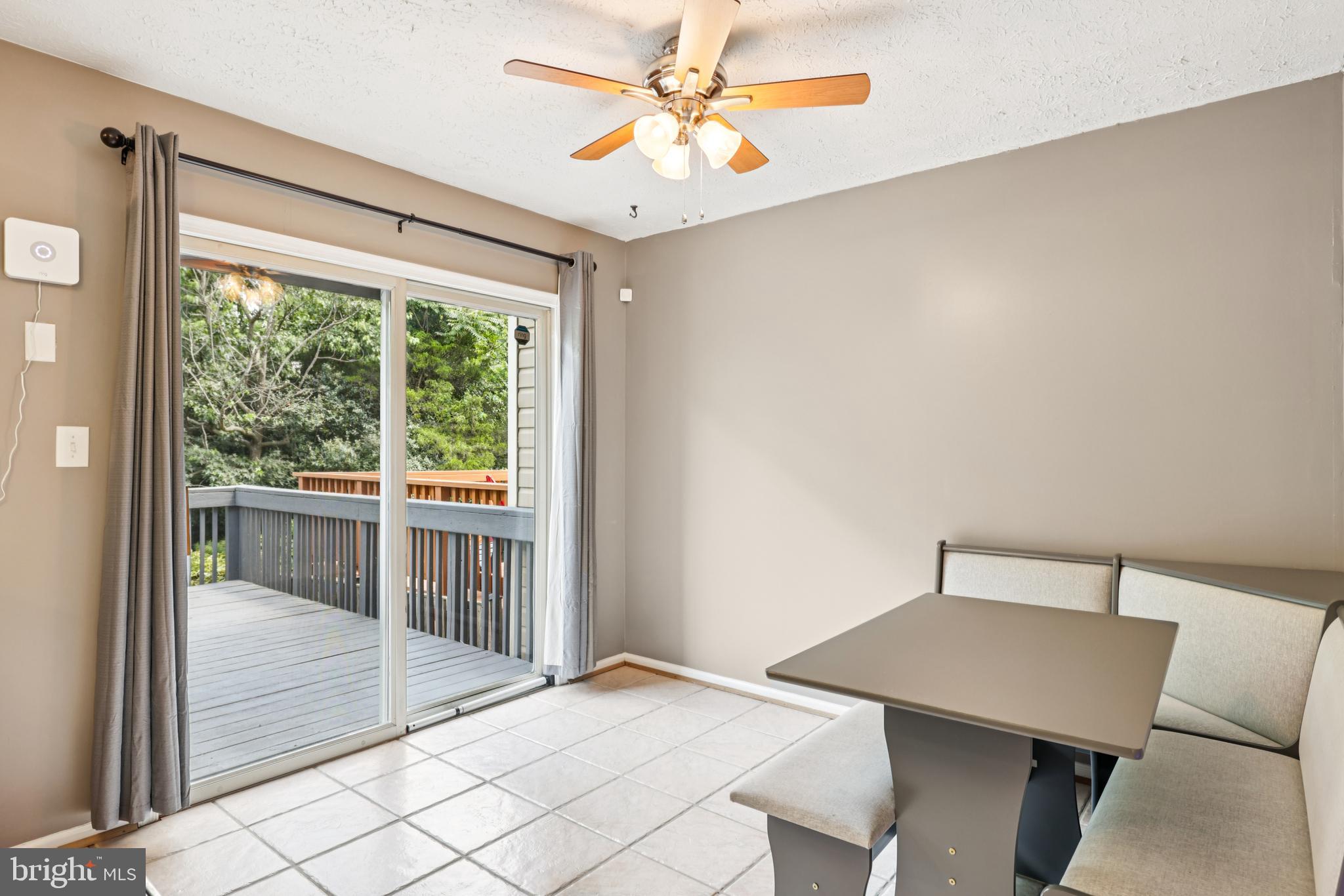 FOX CHASE - Residential