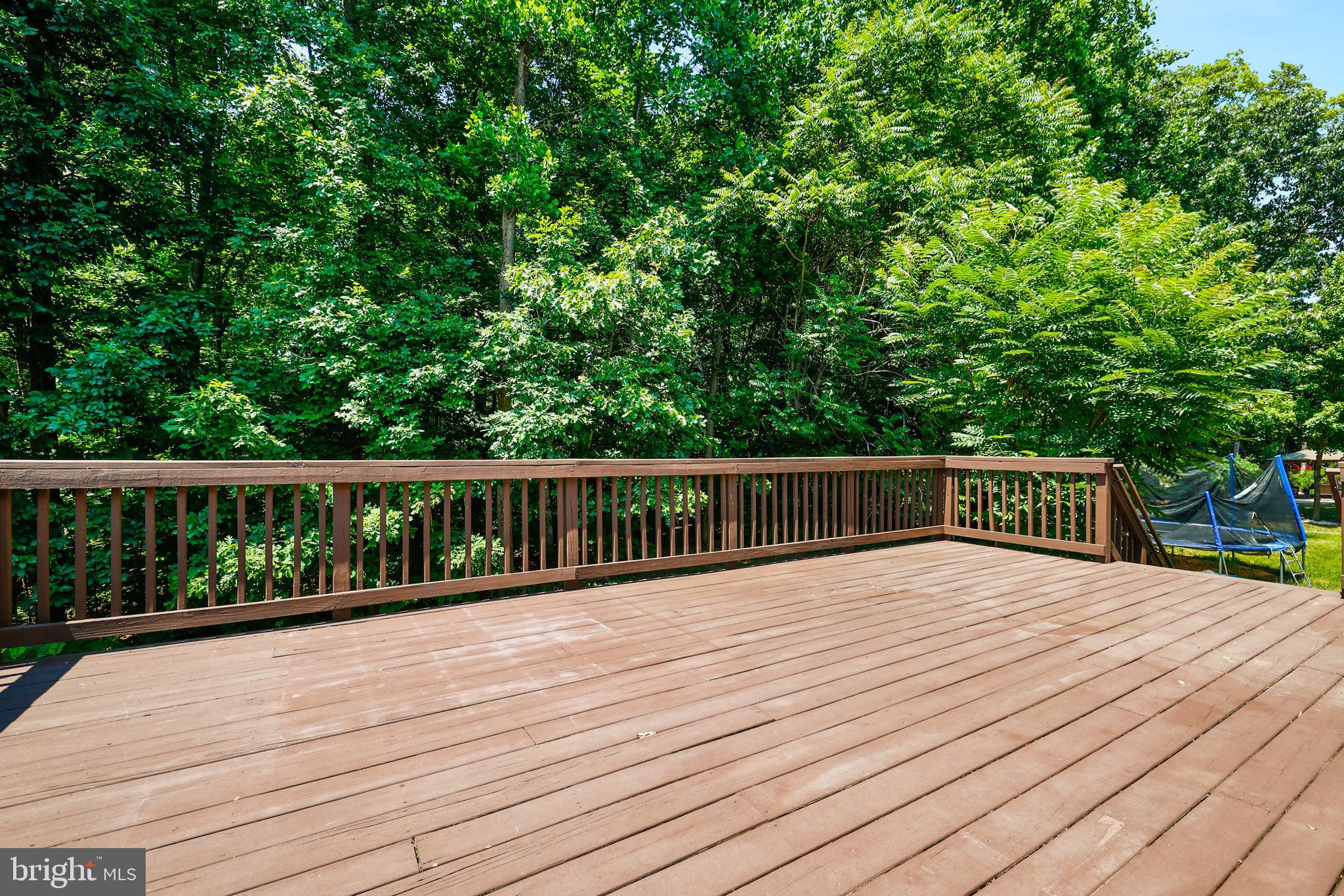 BROAD RUN OAKS - Residential