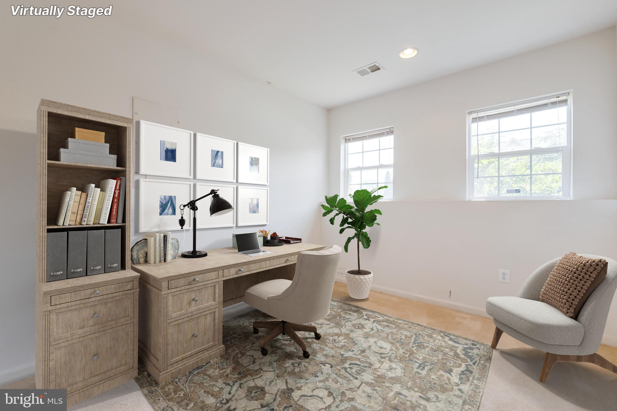 BROAD RUN OAKS - Residential