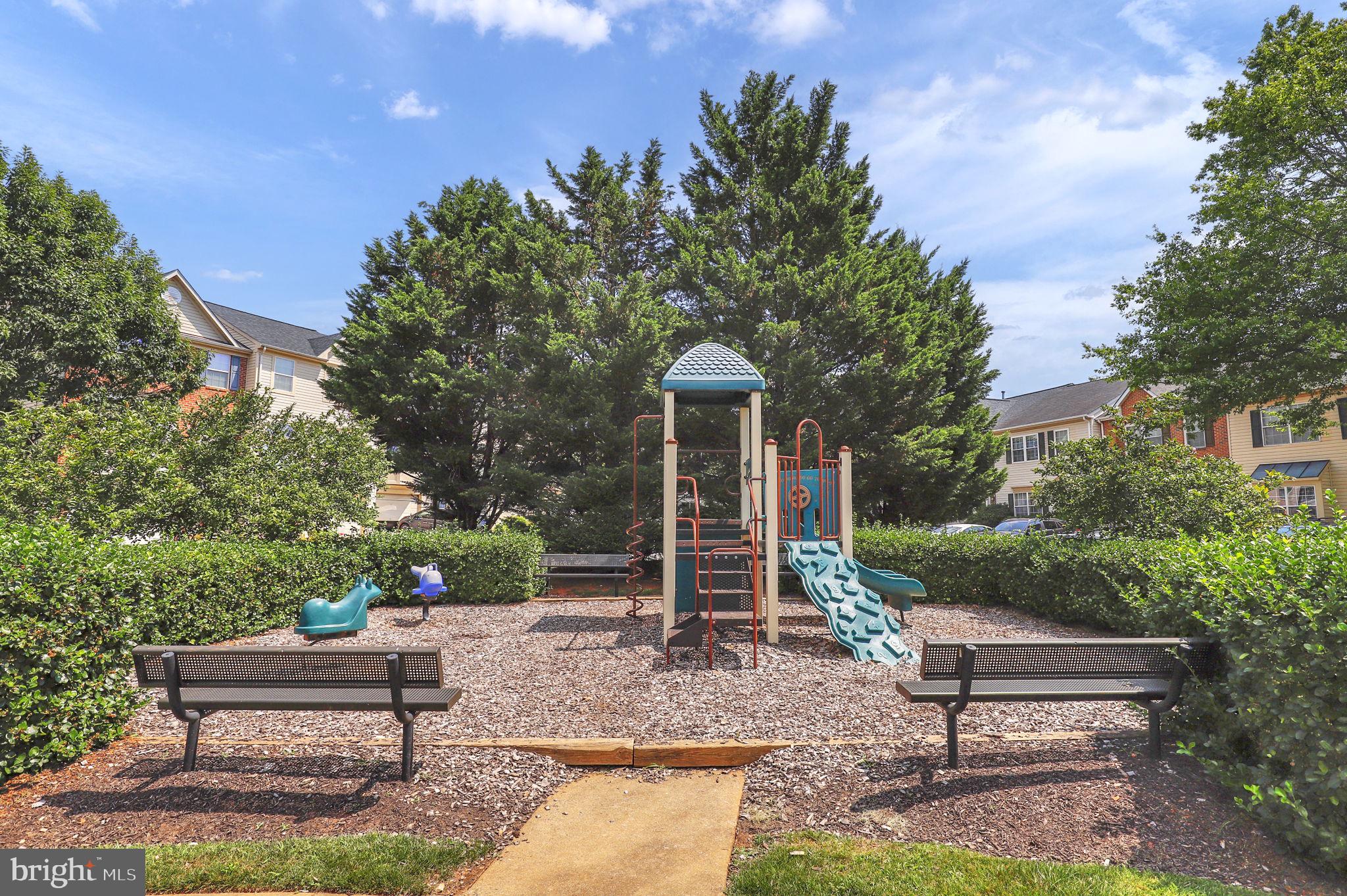 MILESTONE TOWNHOUSES - Residential