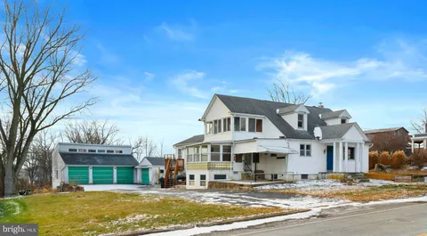 308 Hoffmansville Road, Bechtelsville, PA MLS: PAMC2164742