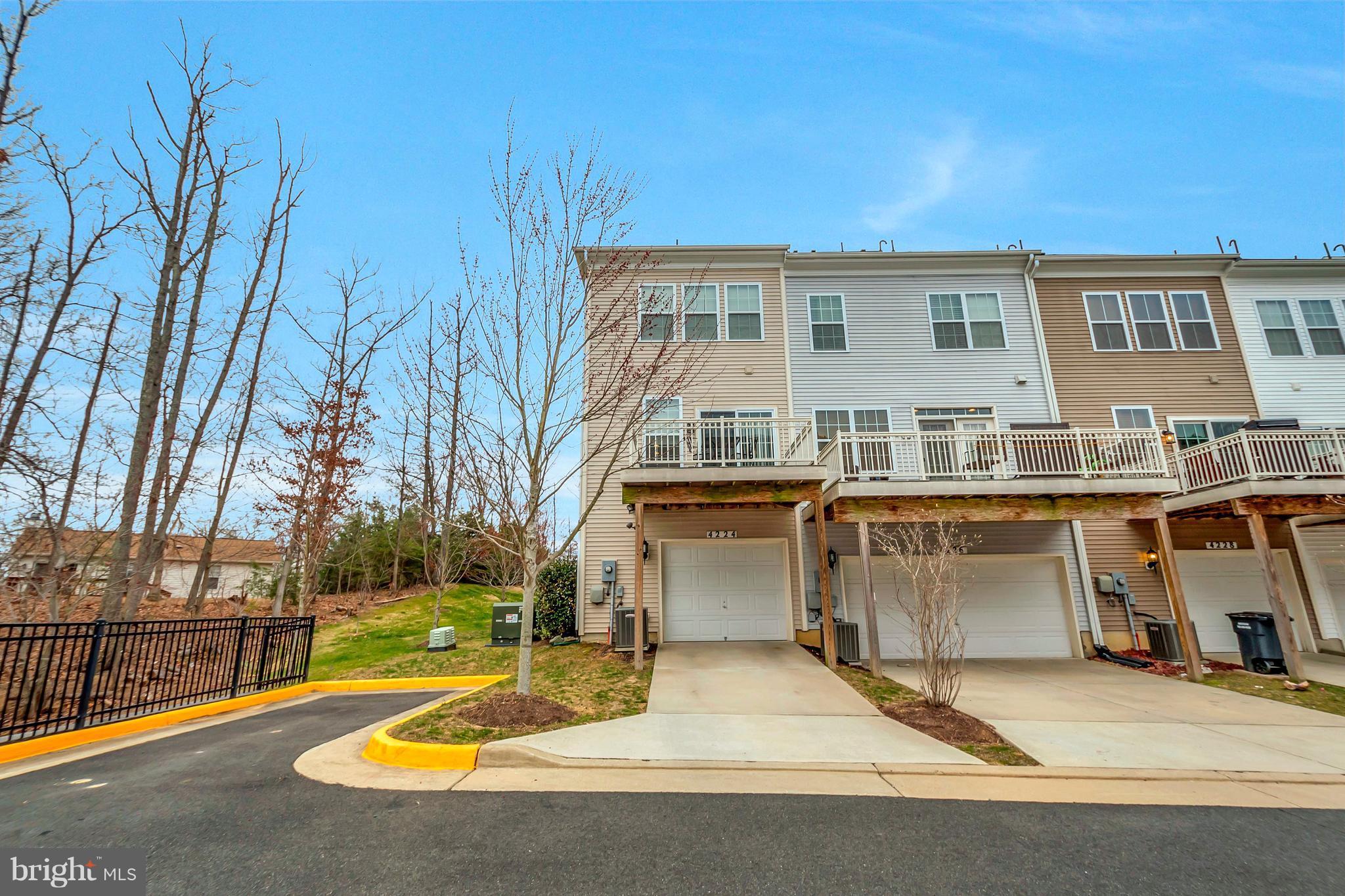 TRIANGLE HIGHLANDS CONDO - Residential