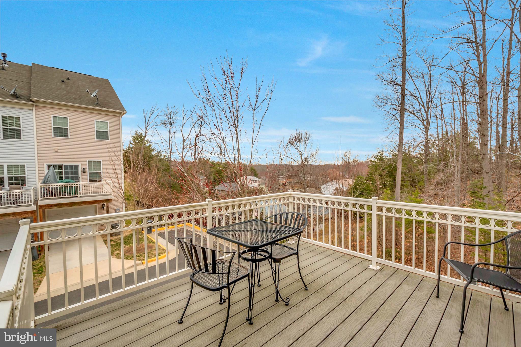 TRIANGLE HIGHLANDS CONDO - Residential