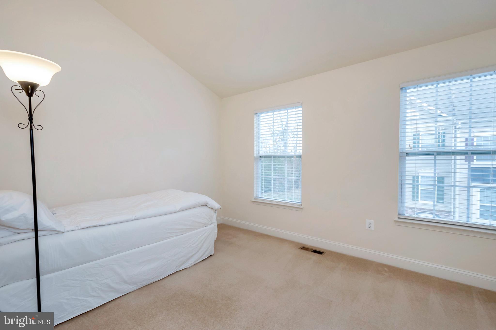 TRIANGLE HIGHLANDS CONDO - Residential