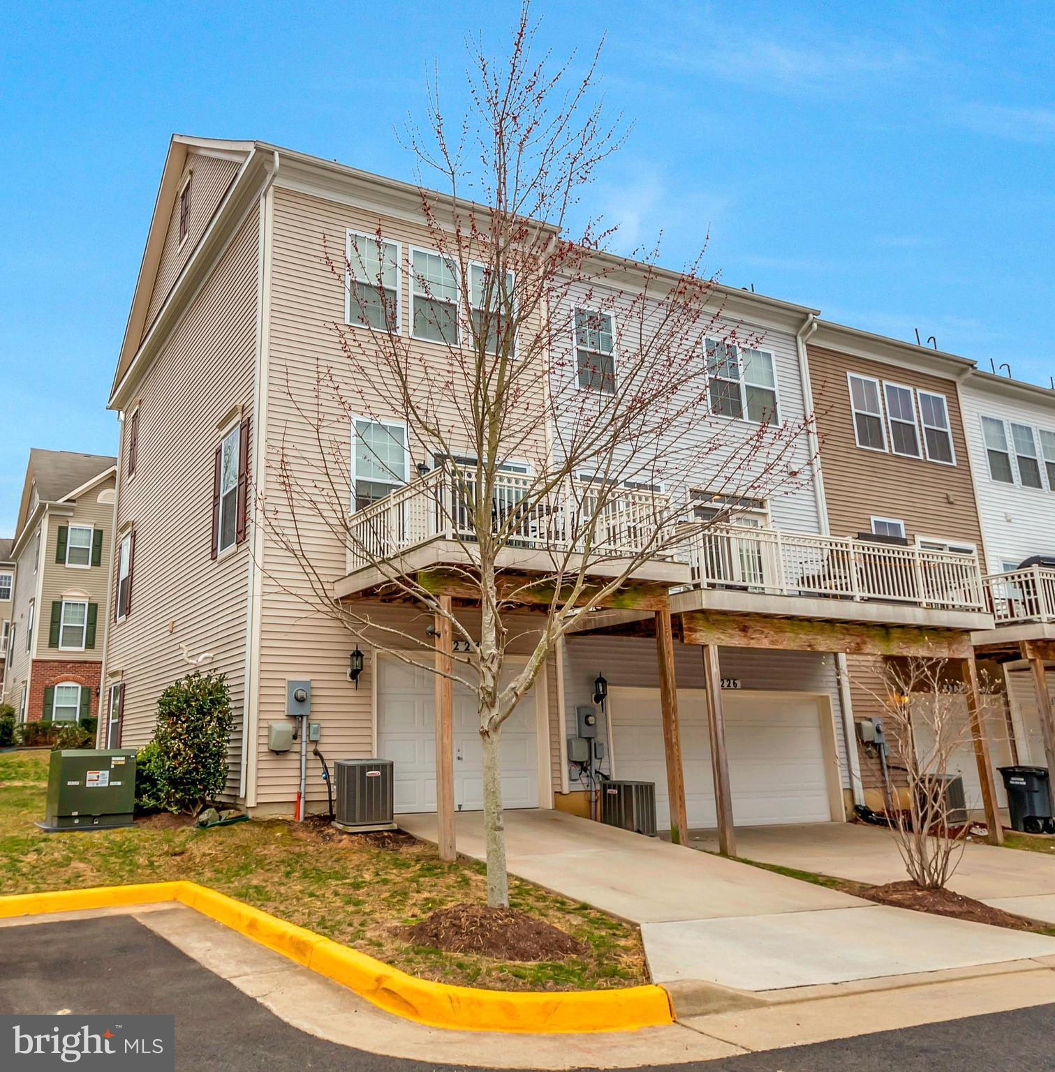 TRIANGLE HIGHLANDS CONDO - Residential