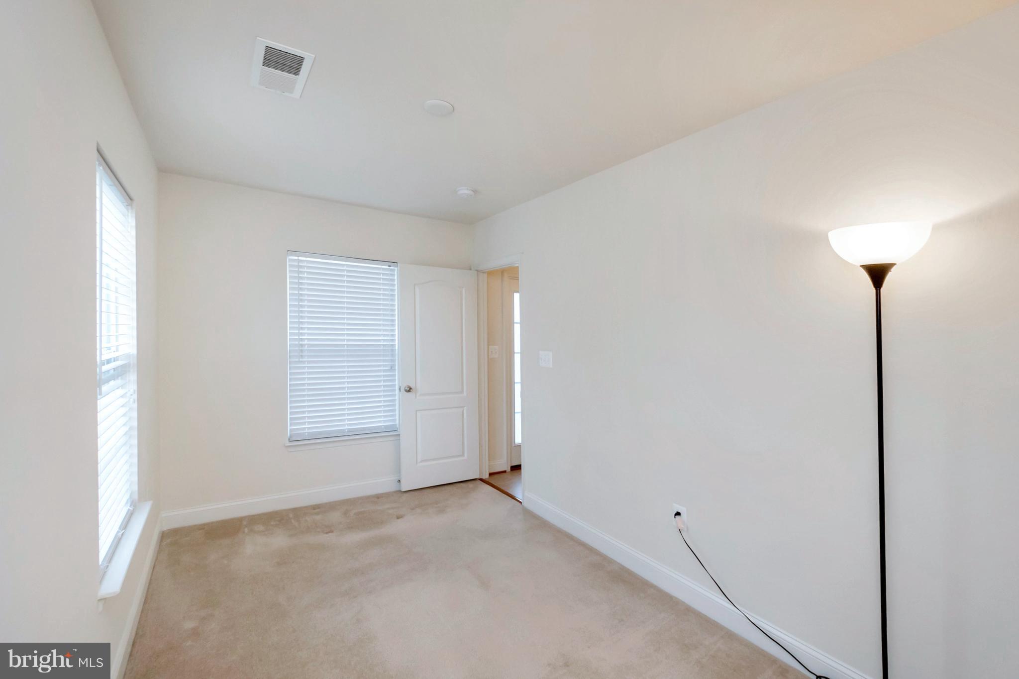 TRIANGLE HIGHLANDS CONDO - Residential