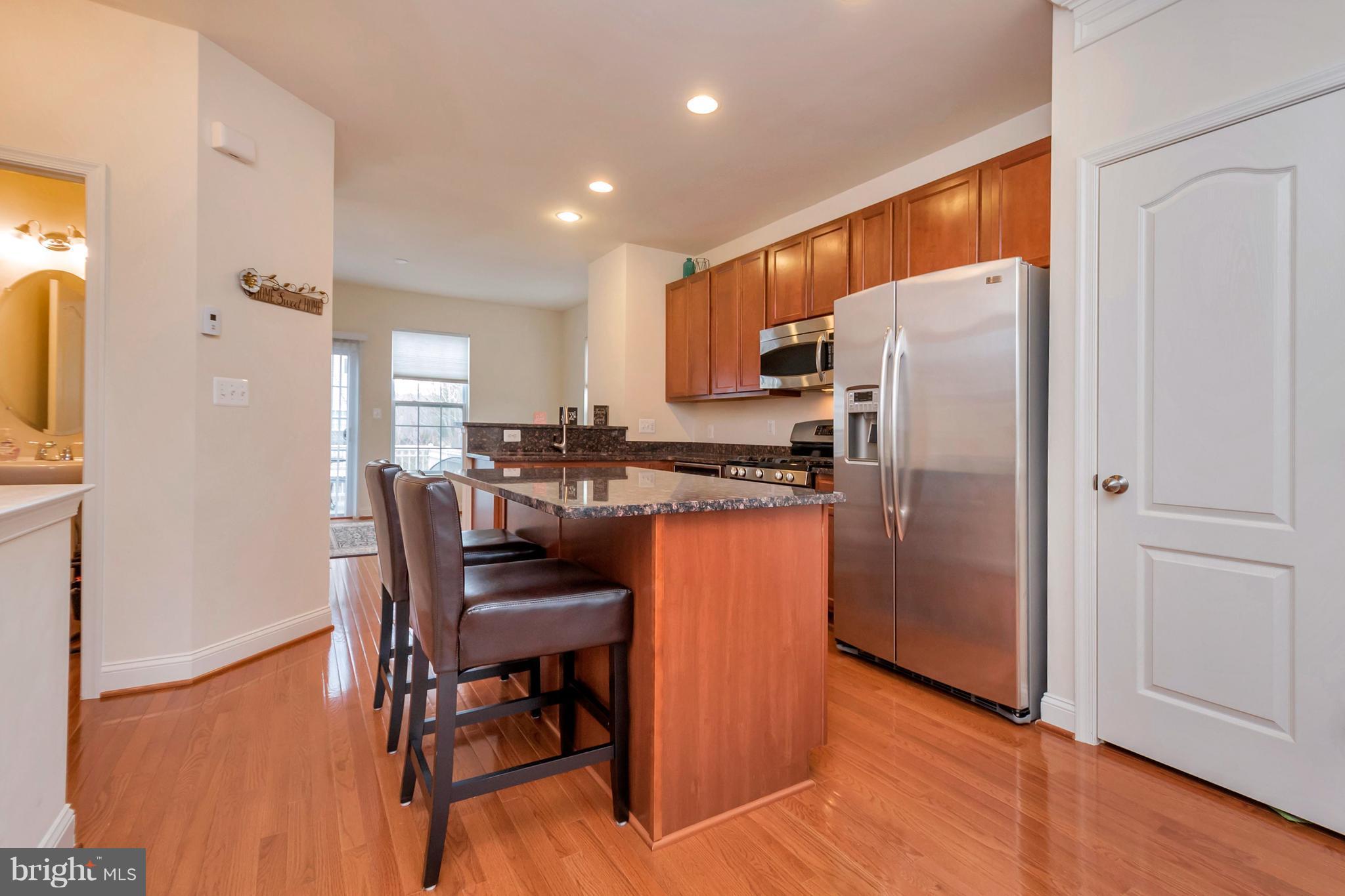 TRIANGLE HIGHLANDS CONDO - Residential