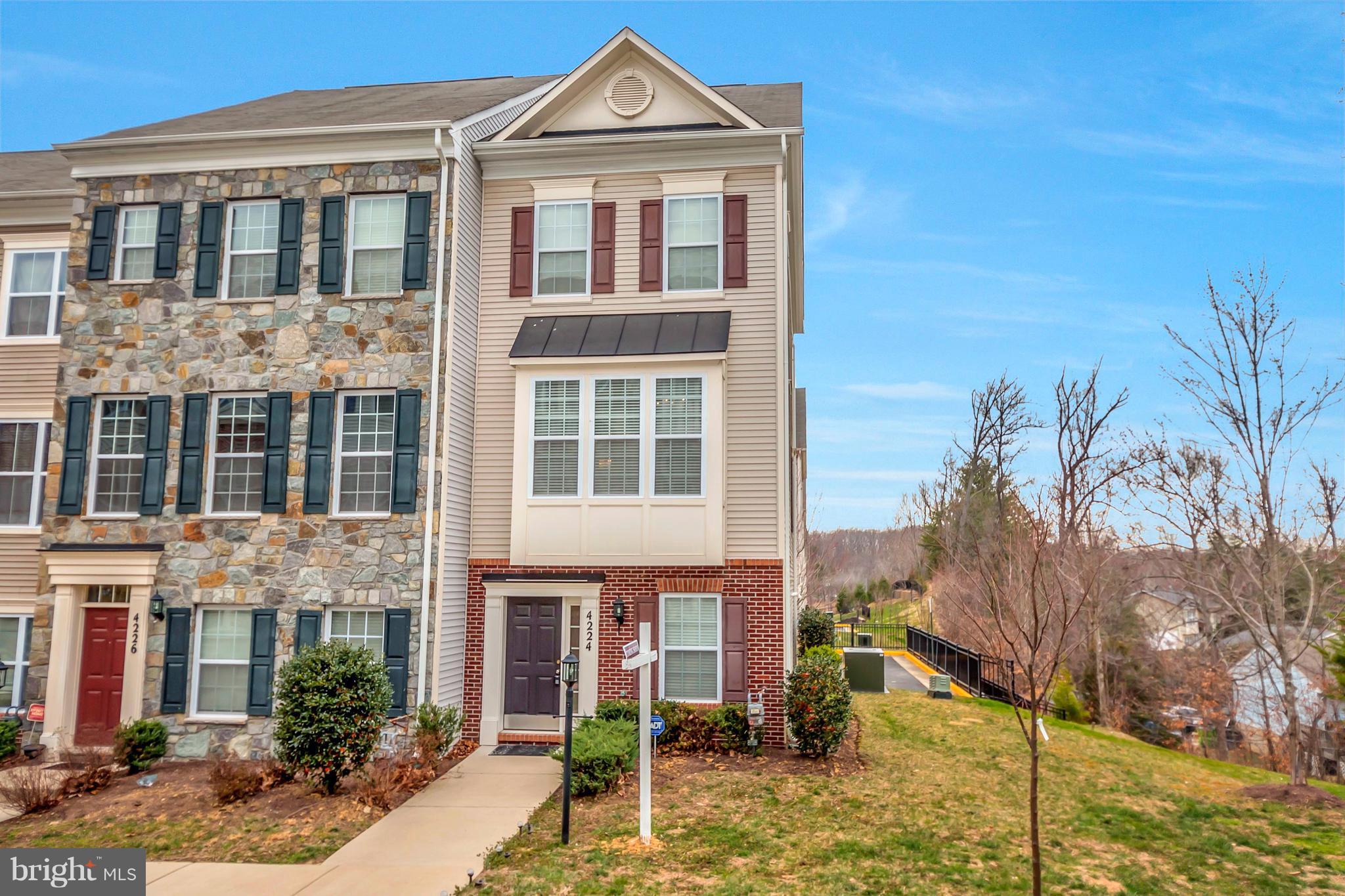 TRIANGLE HIGHLANDS CONDO - Residential