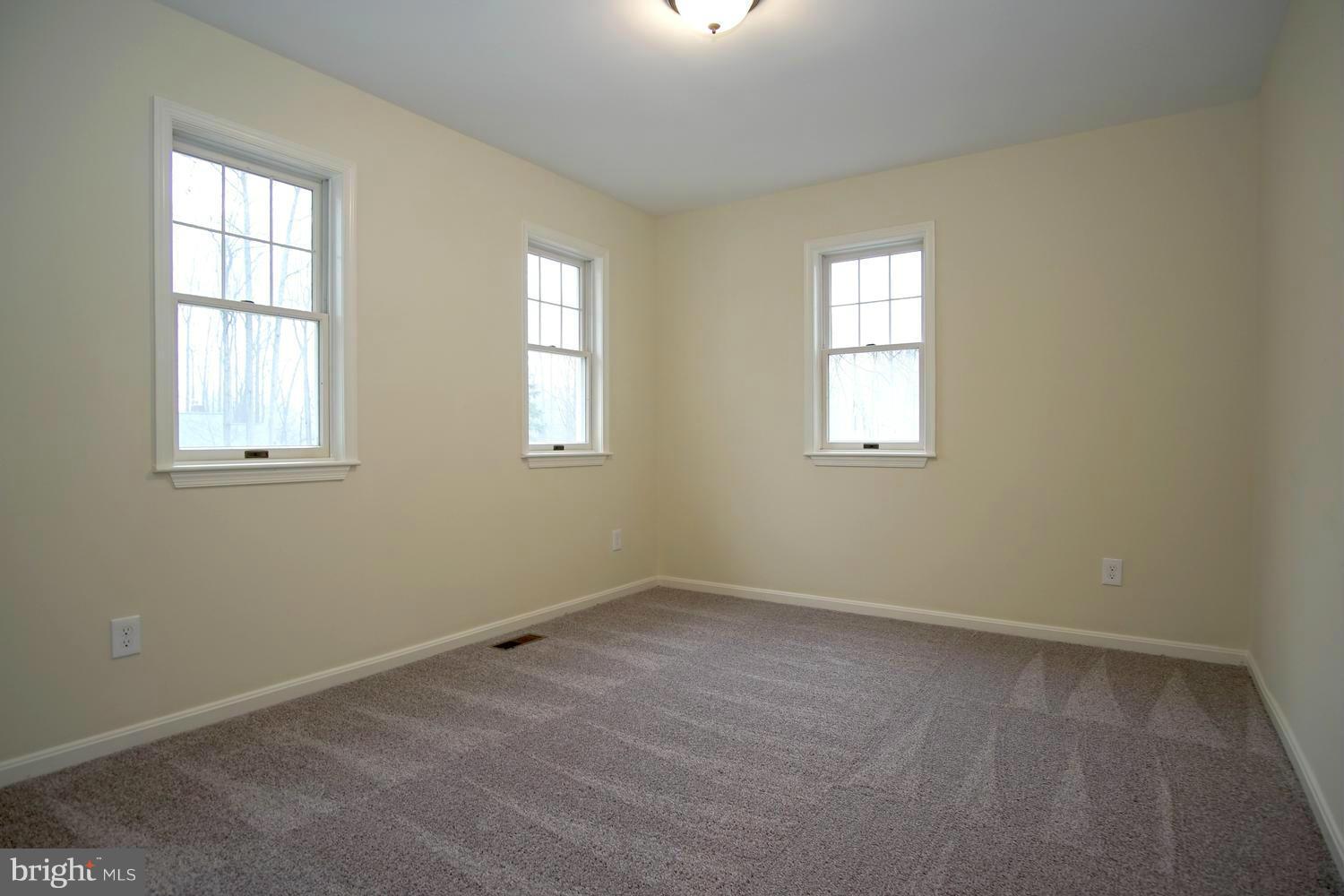 WORTHINGTON HILLSIDE II - Residential