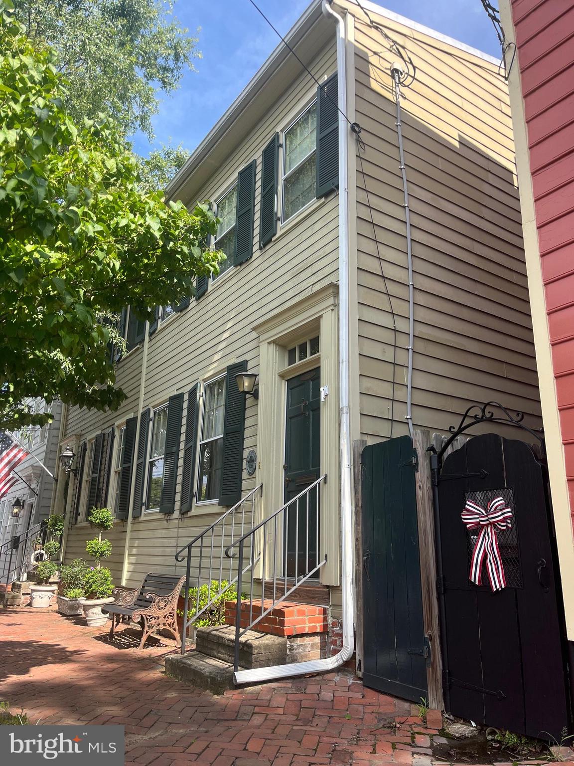 1213 PRINCE STREET