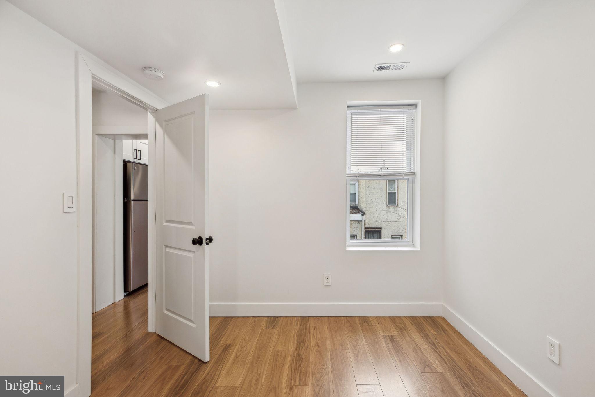 NORRIS SQUARE - Residential Lease