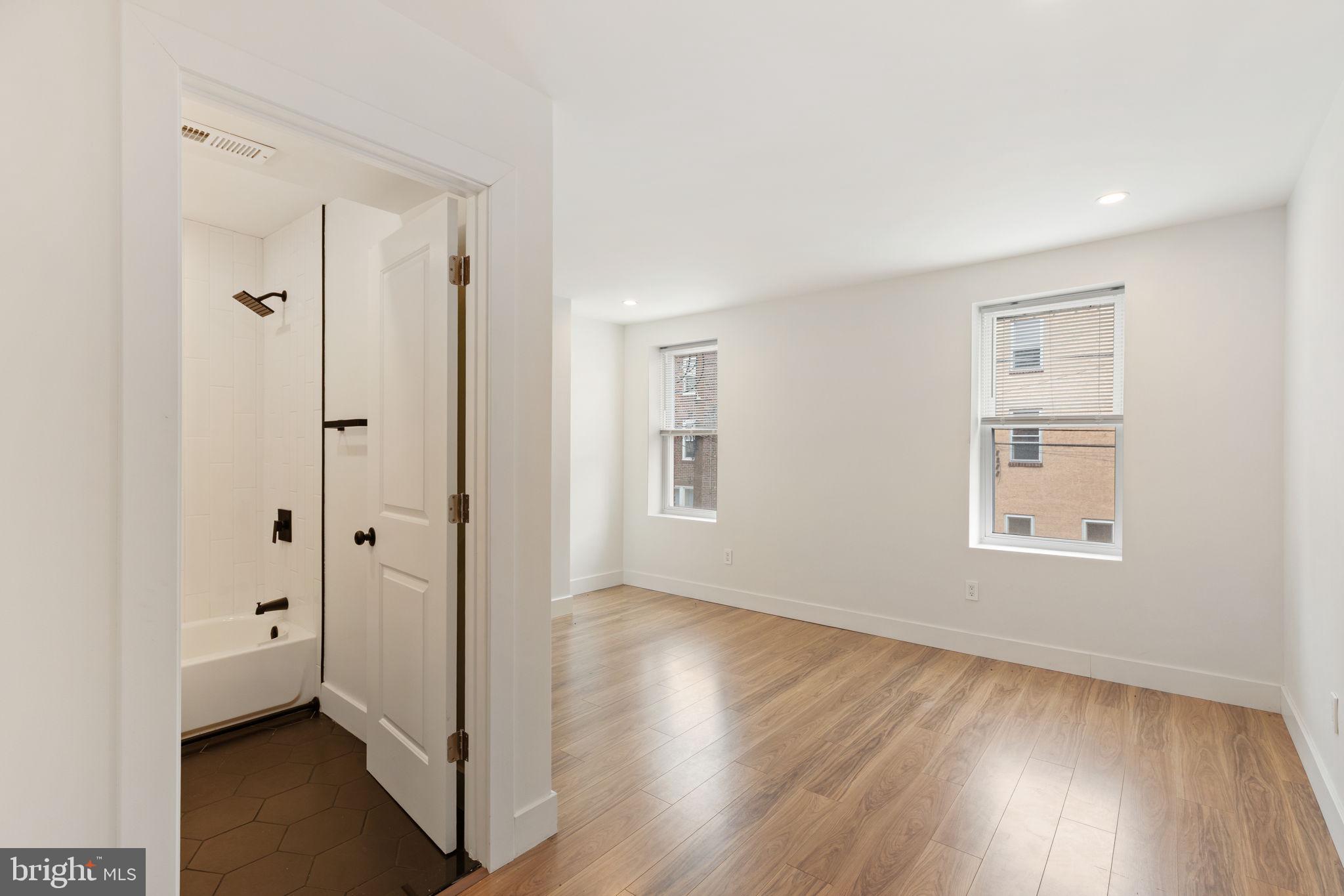 NORRIS SQUARE - Residential Lease