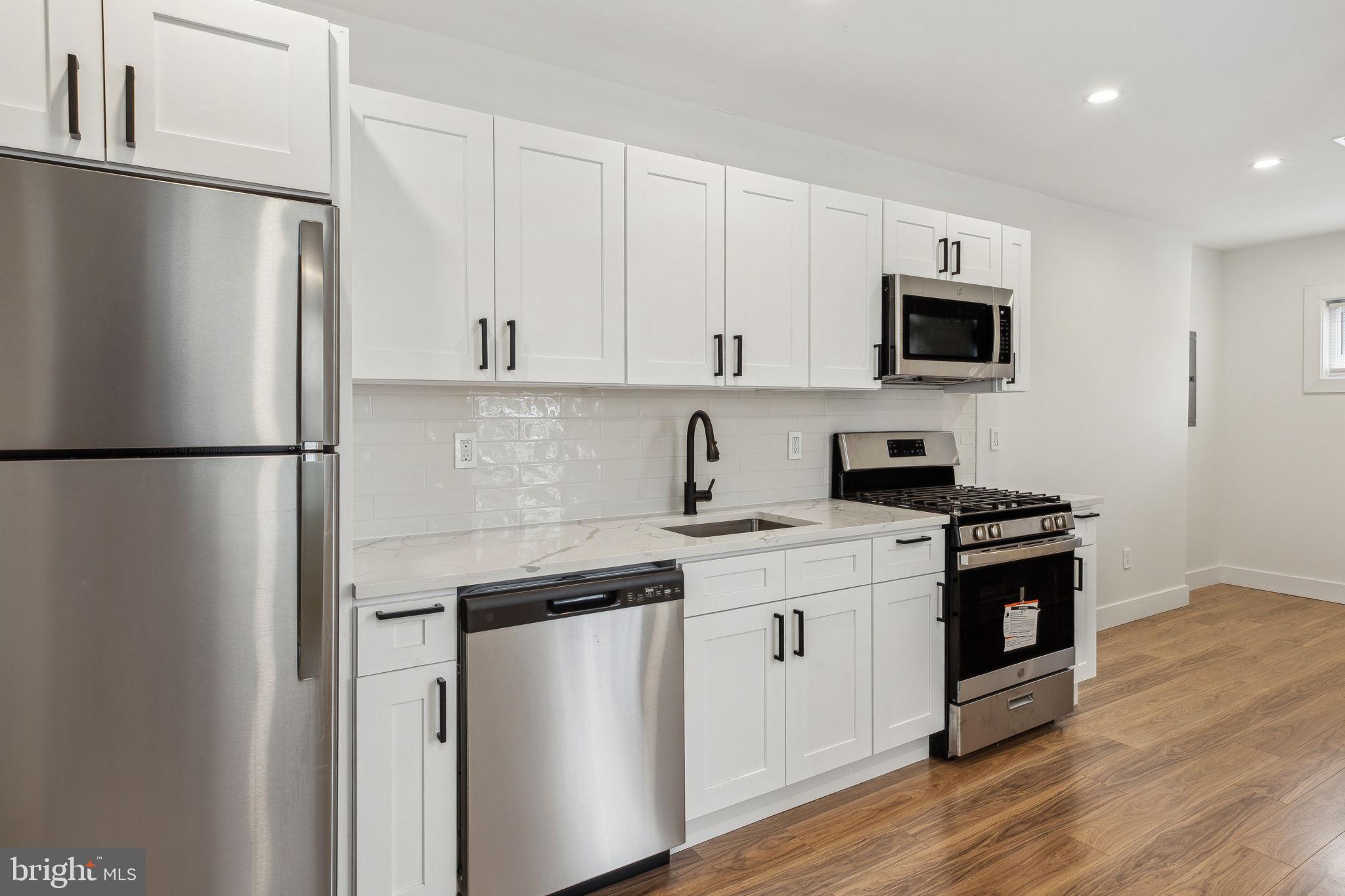 NORRIS SQUARE - Residential Lease