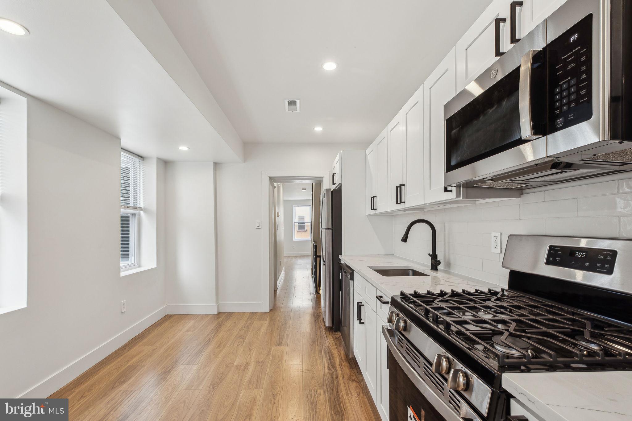 NORRIS SQUARE - Residential Lease