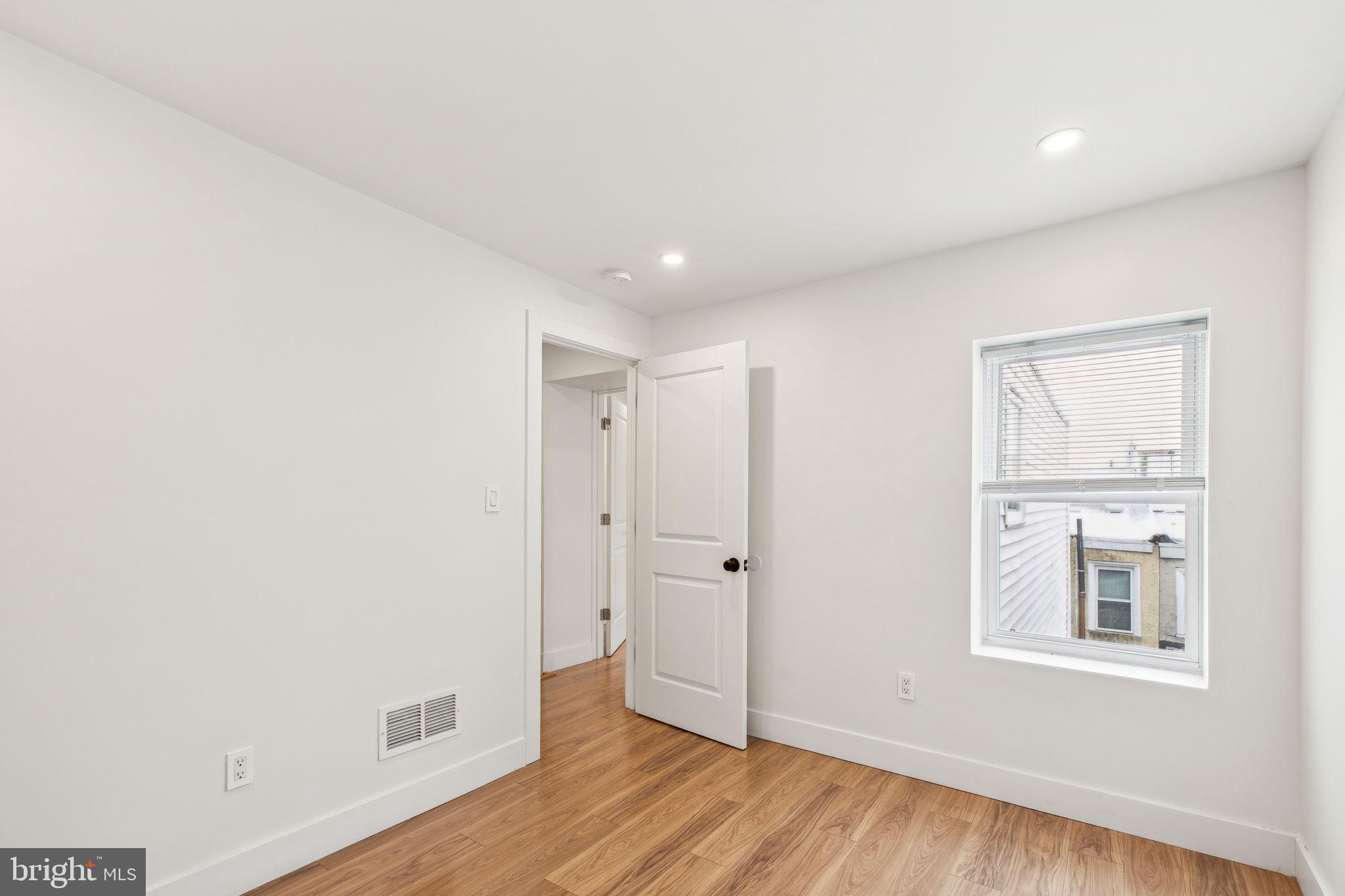 NORRIS SQUARE - Residential Lease