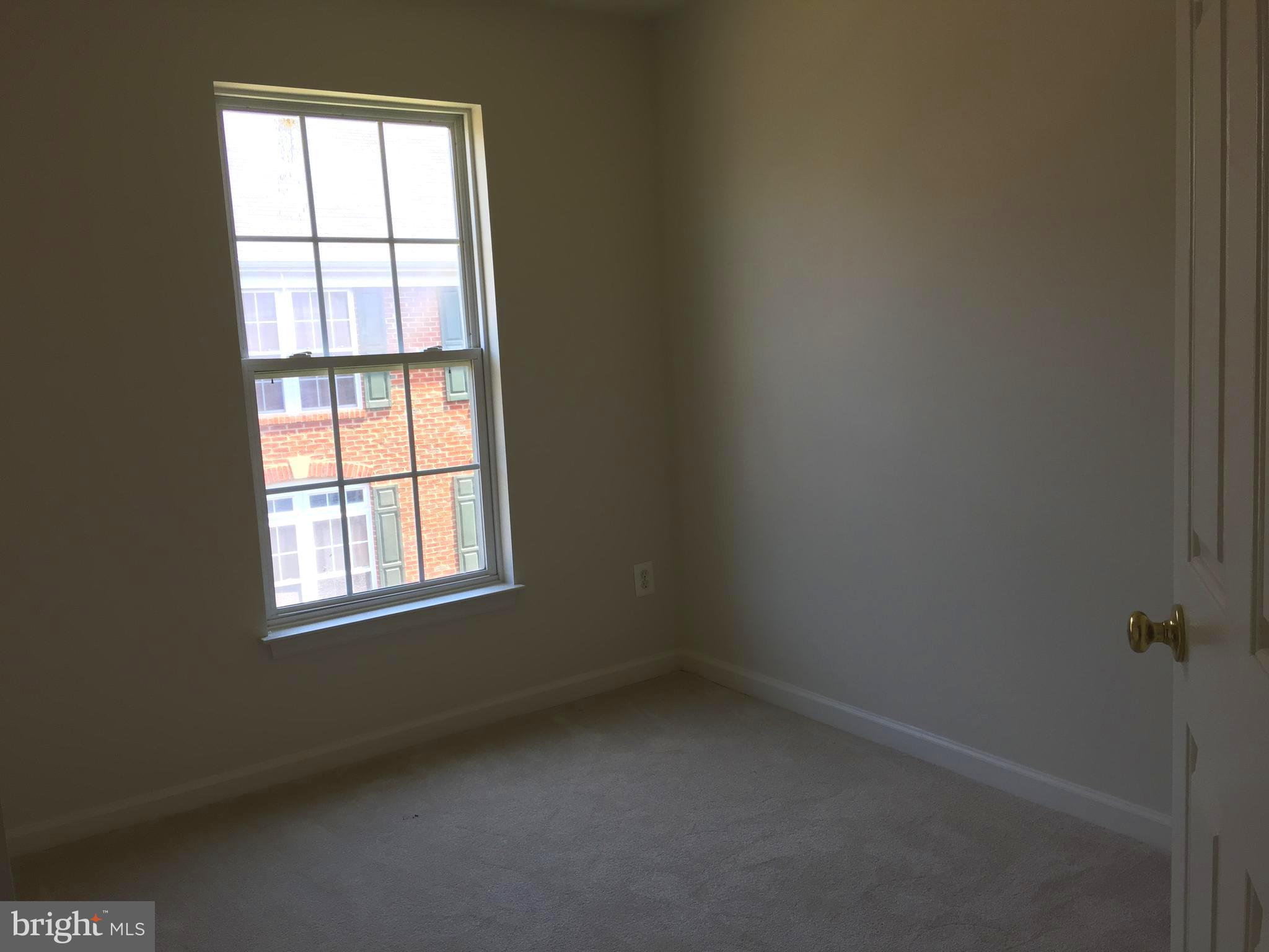 MADISON LANE - Residential