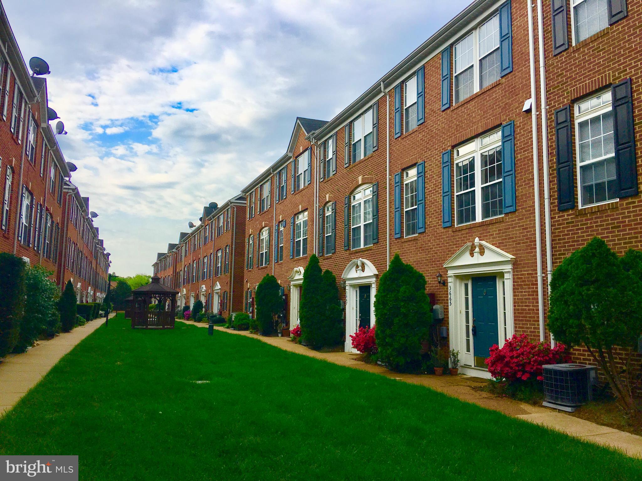 MADISON LANE - Residential