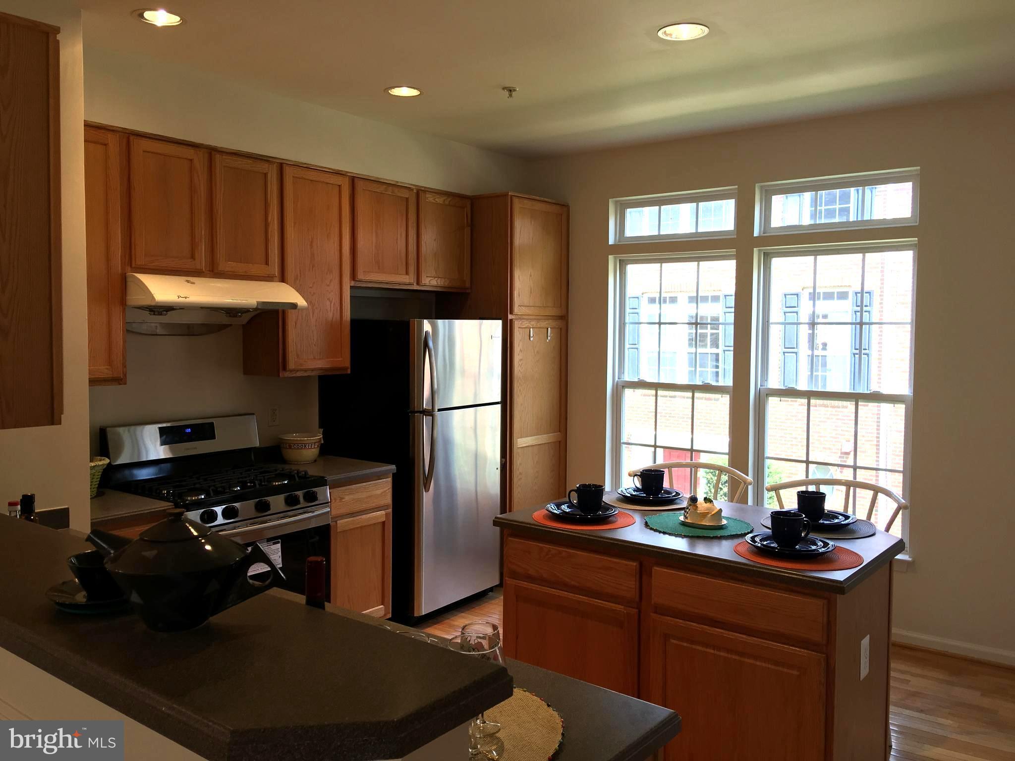 MADISON LANE - Residential