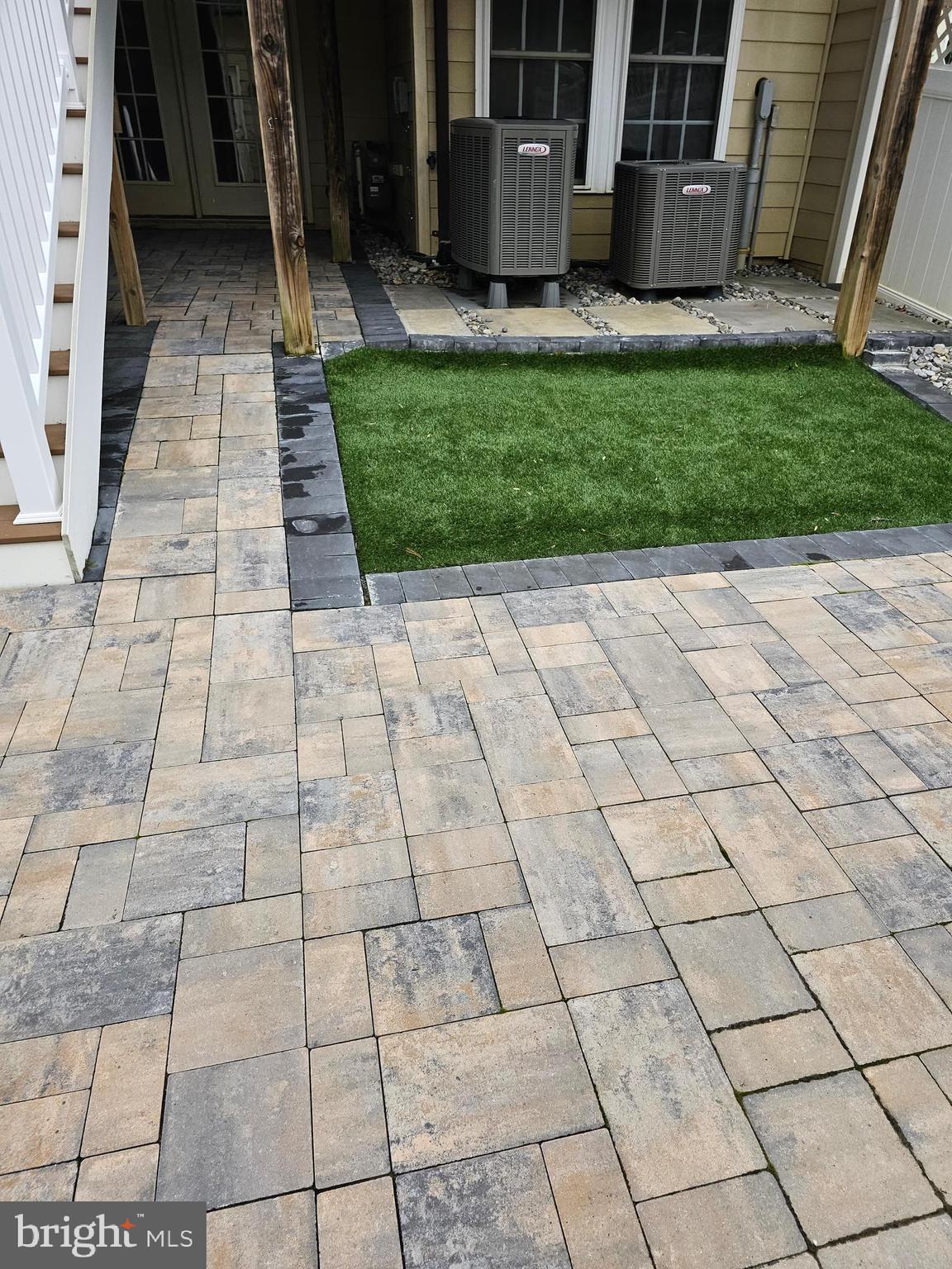 VILLAGES OF URBANA - Residential