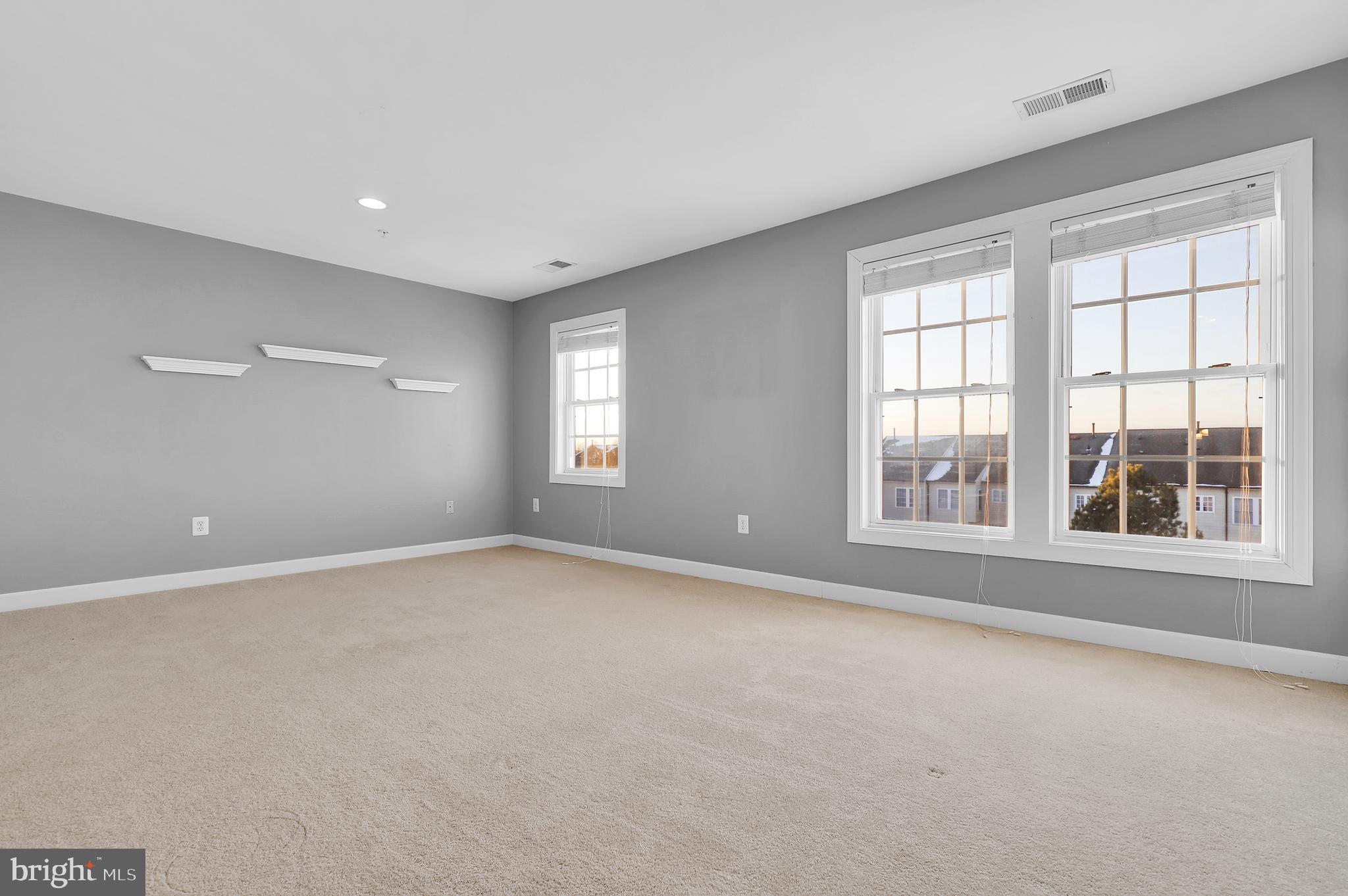 VILLAGES OF URBANA - Residential