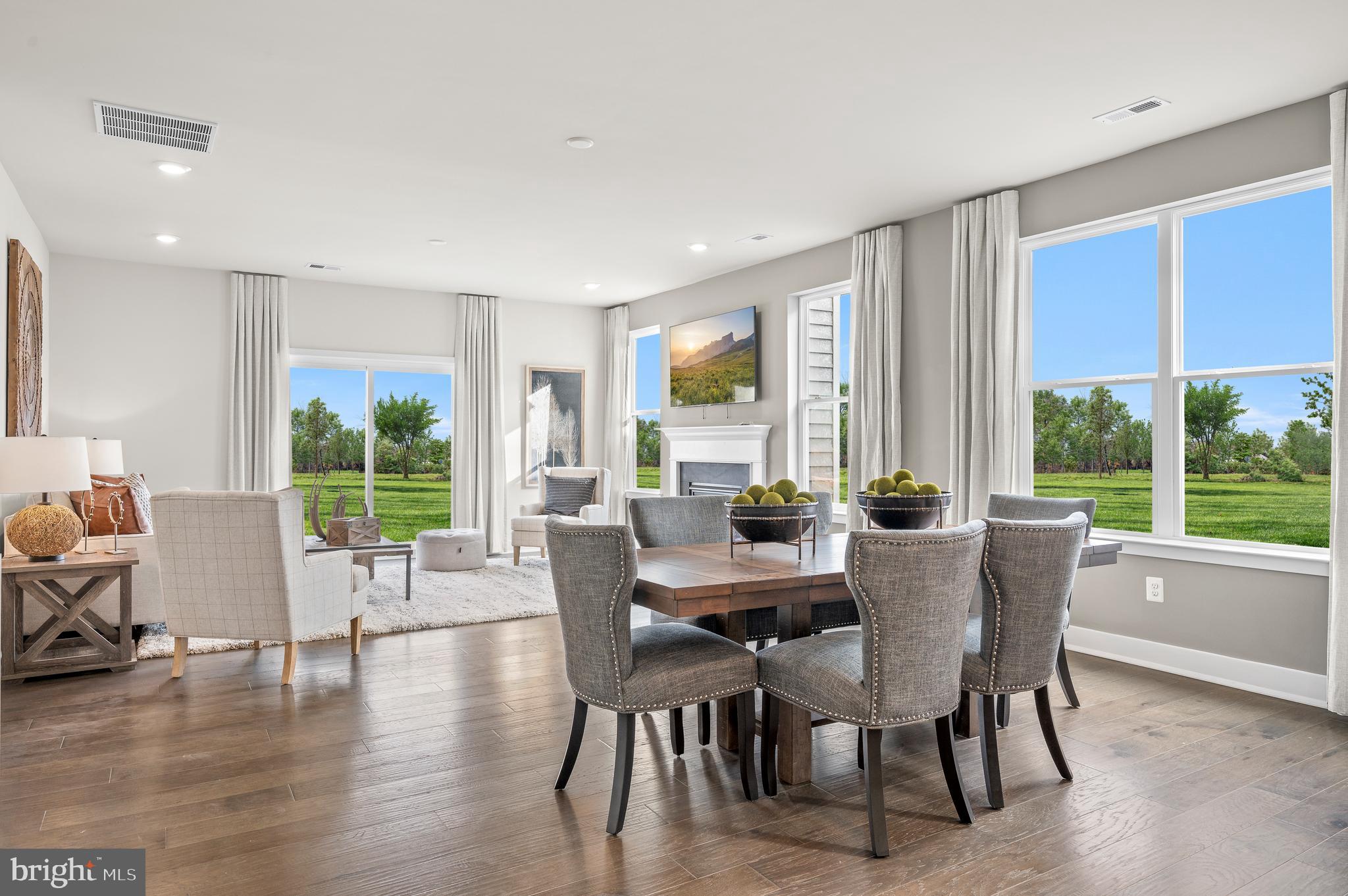 91 HEARTHINGTON HOLLOW