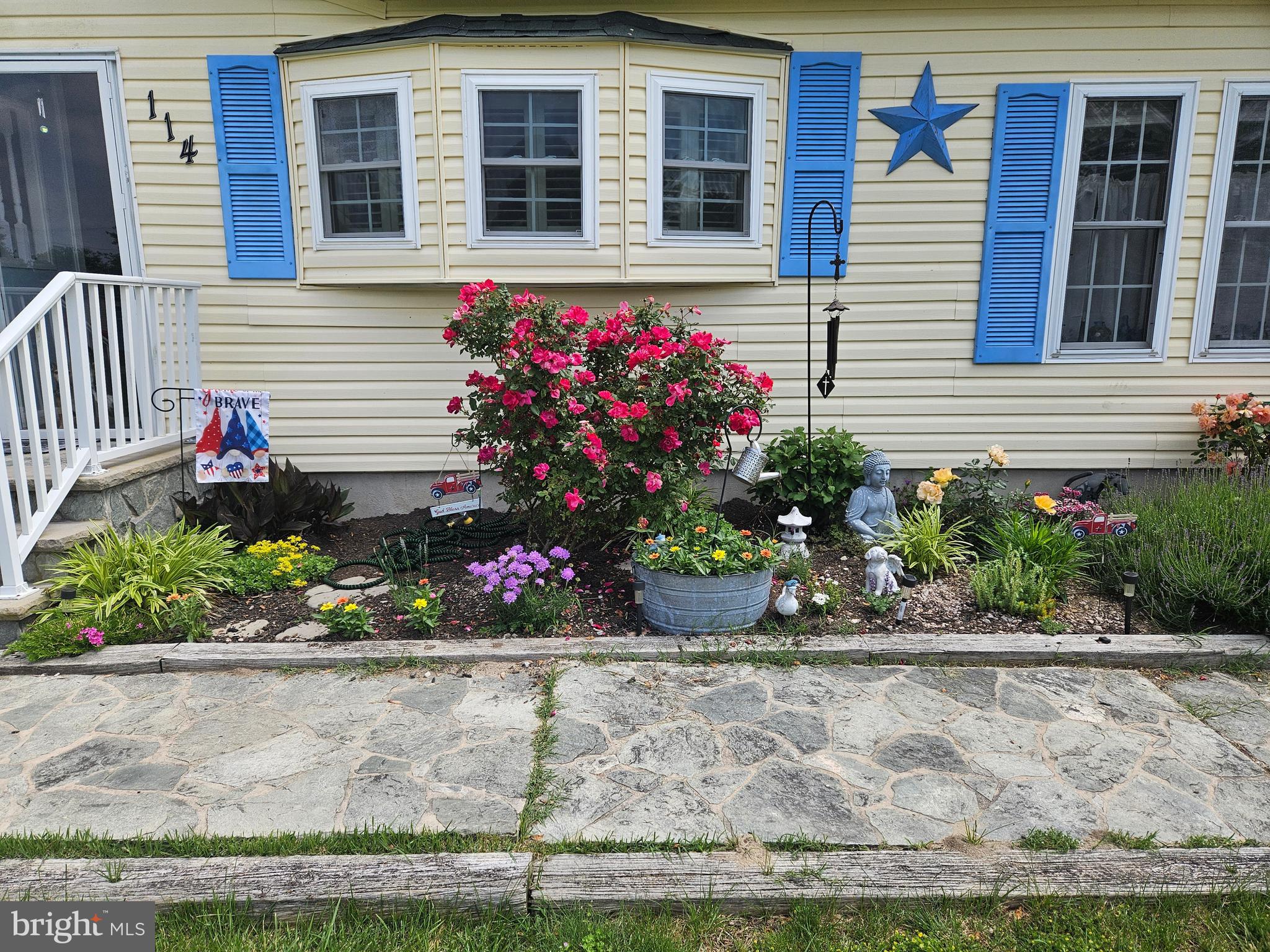 MEADOWS ON CUBBAGE POND - Residential