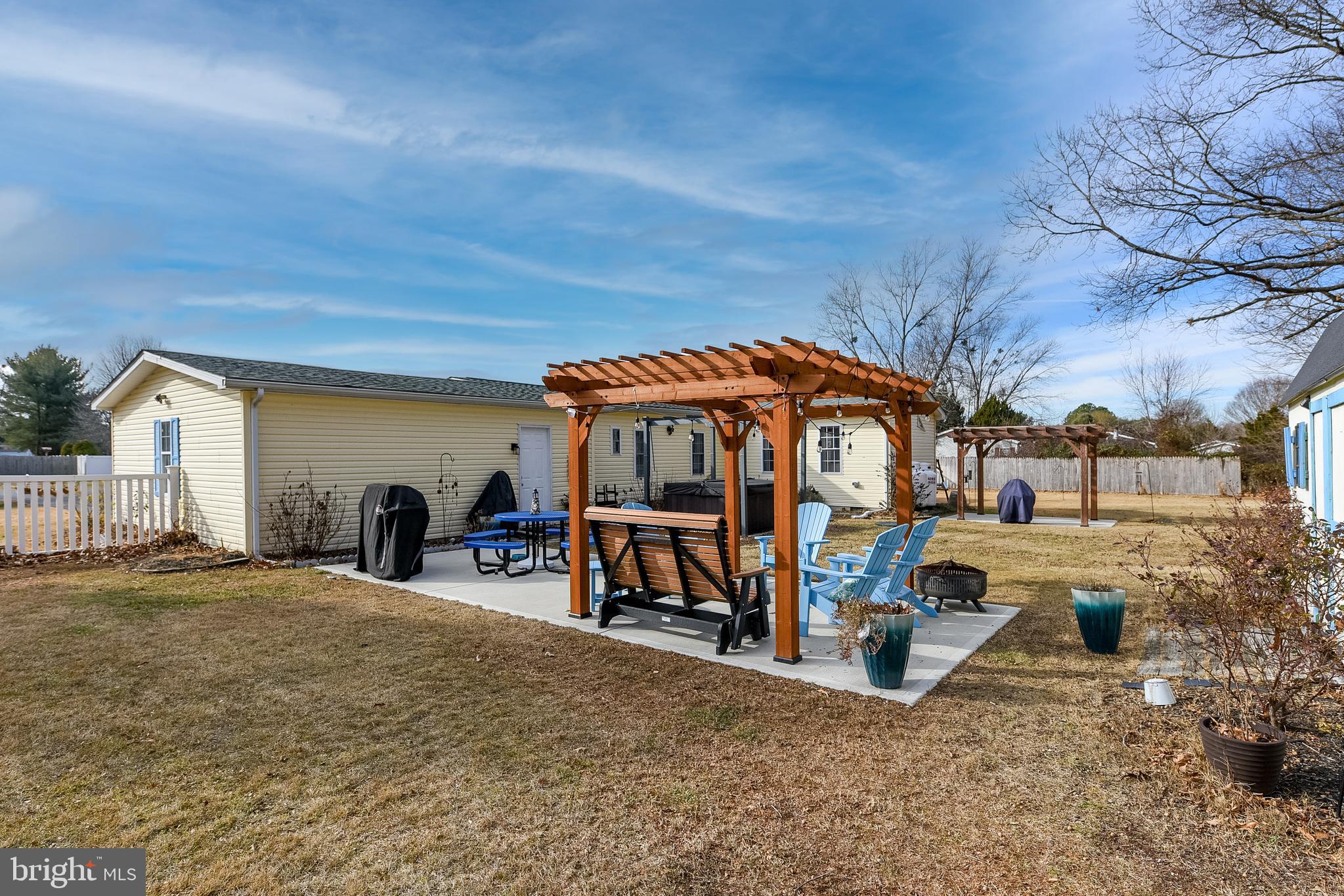 MEADOWS ON CUBBAGE POND - Residential