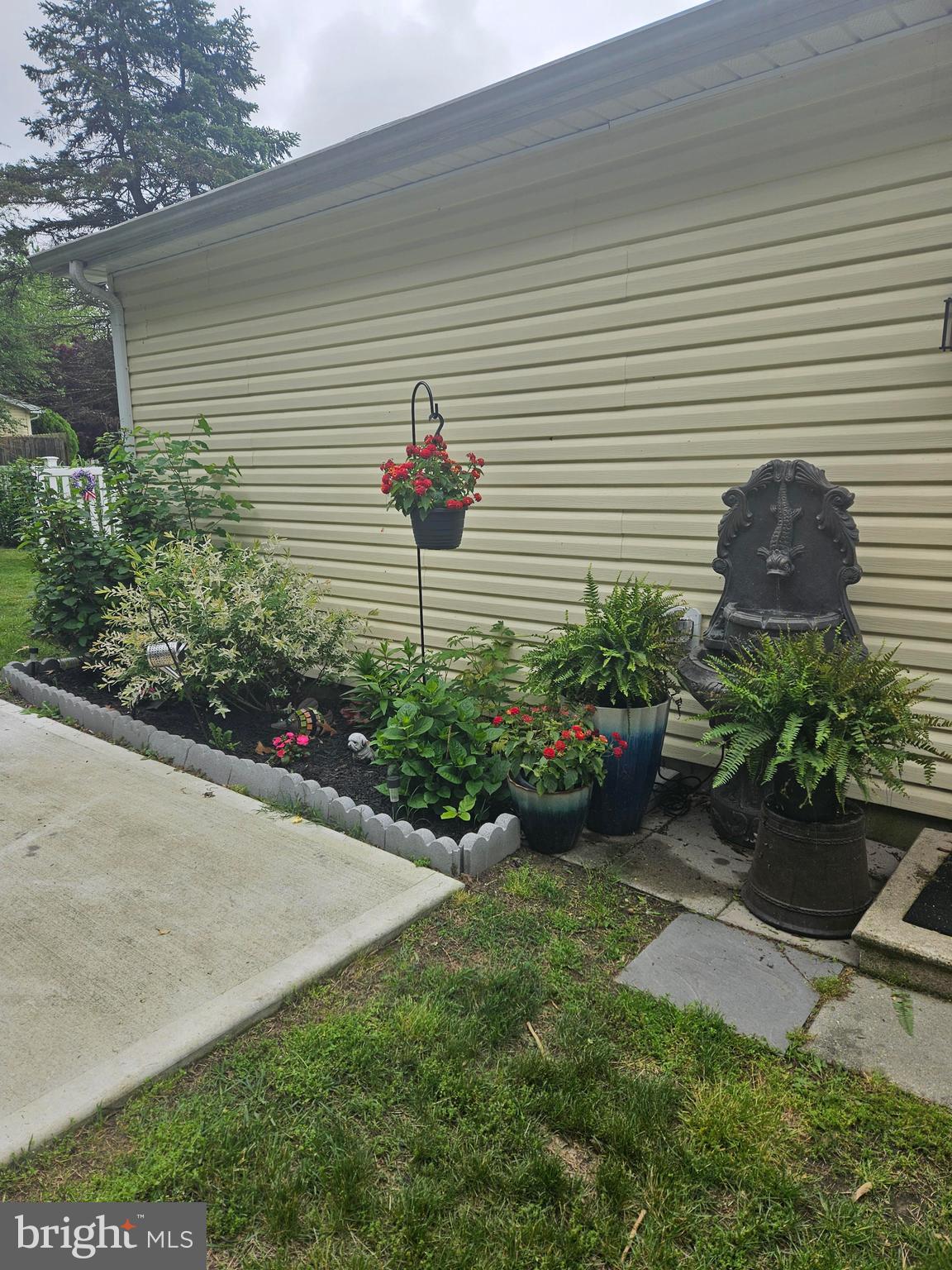 MEADOWS ON CUBBAGE POND - Residential