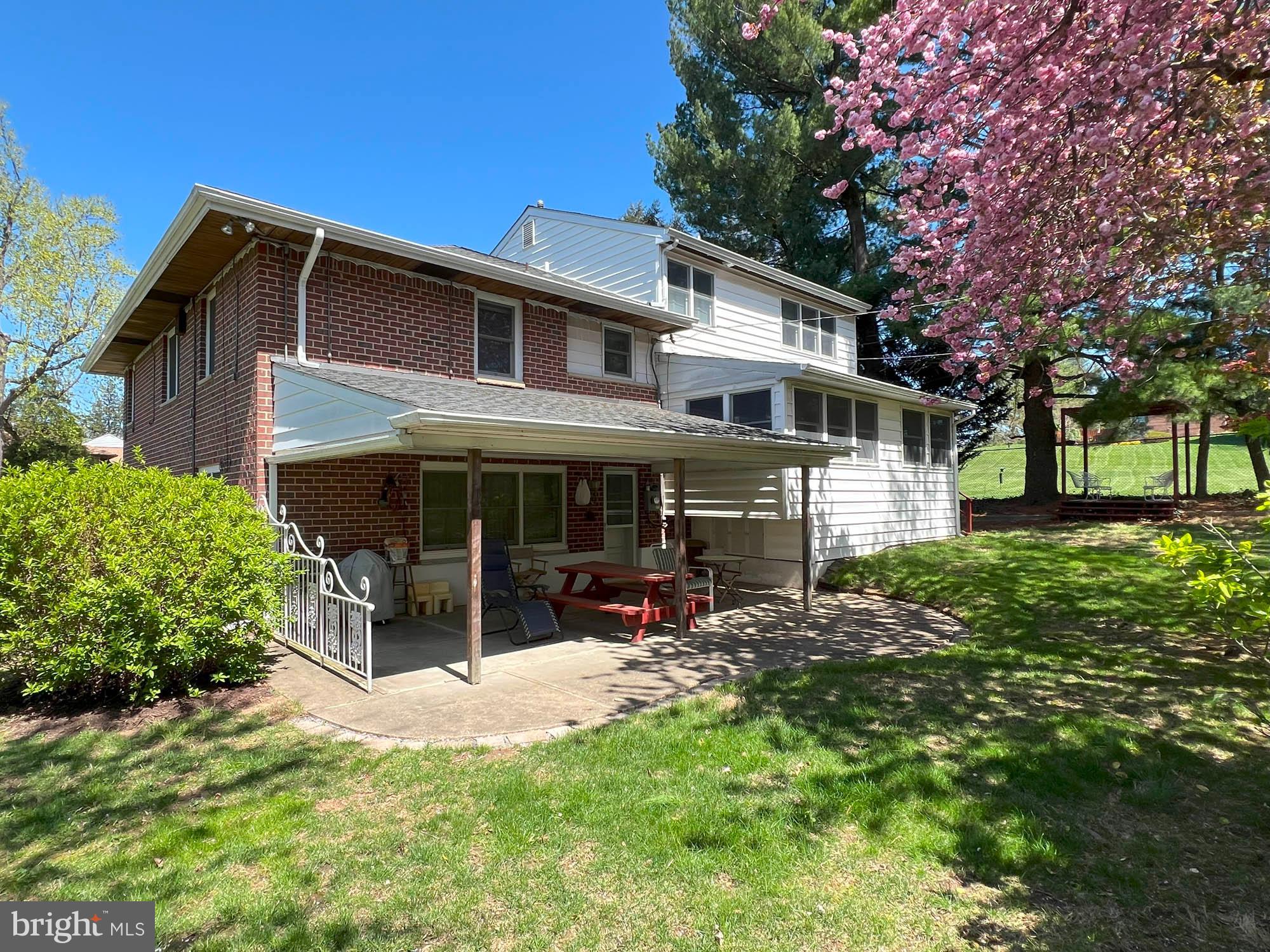 WOODBROOK - Residential