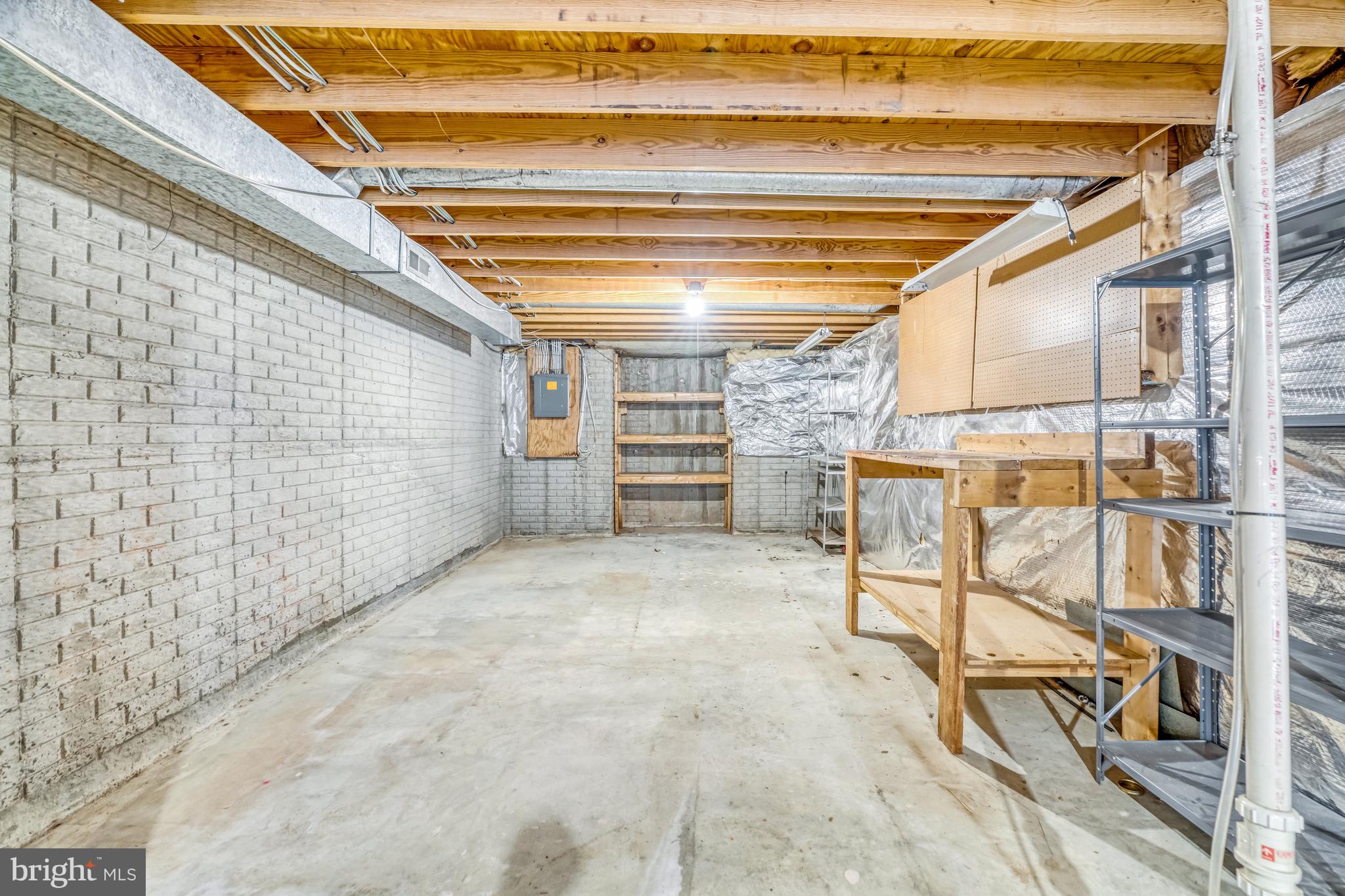 POPLAR TREE - Residential