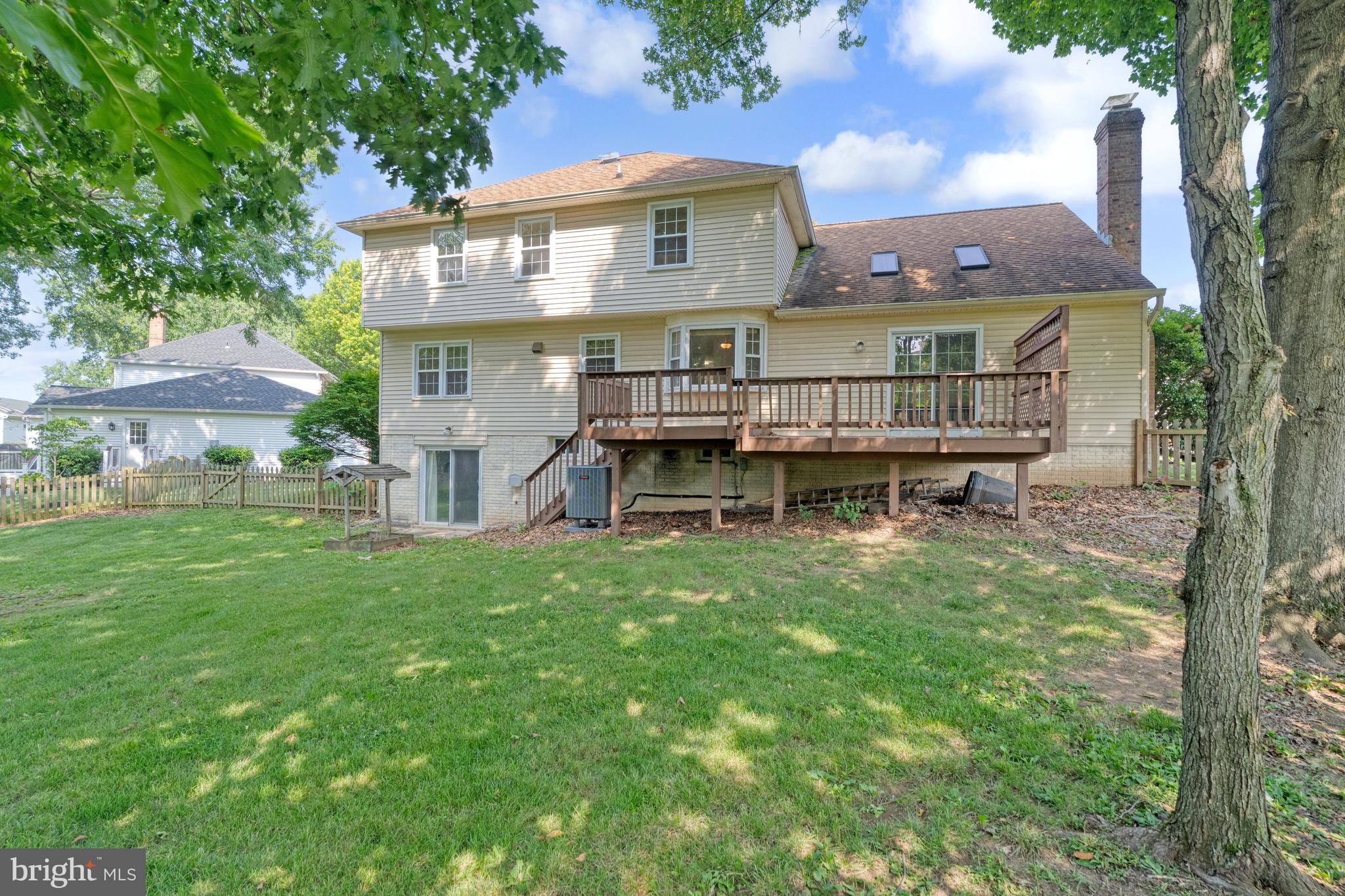 POPLAR TREE - Residential