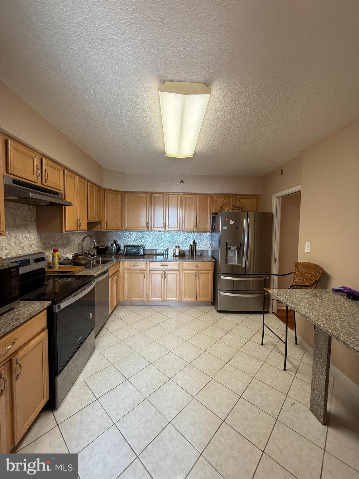 SKYLINE HOUSE - Residential