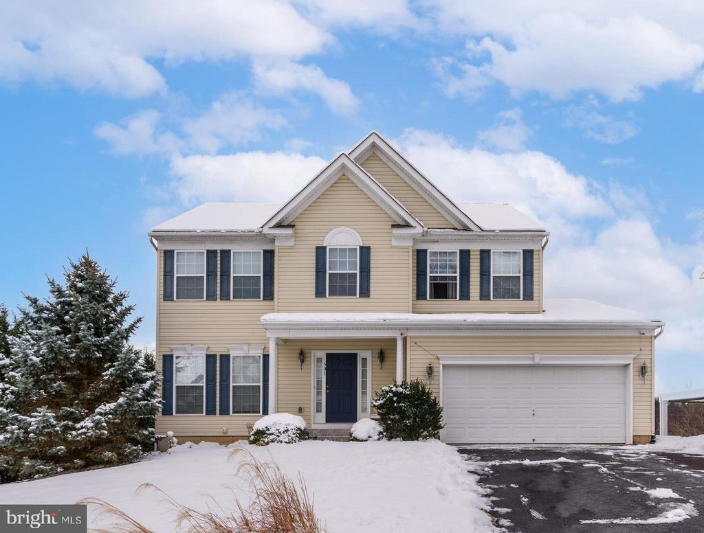 Photo of 501 Sandpiper Lane, NEW CUMBERLAND, PA 17070 (MLS # PAYK2095550)