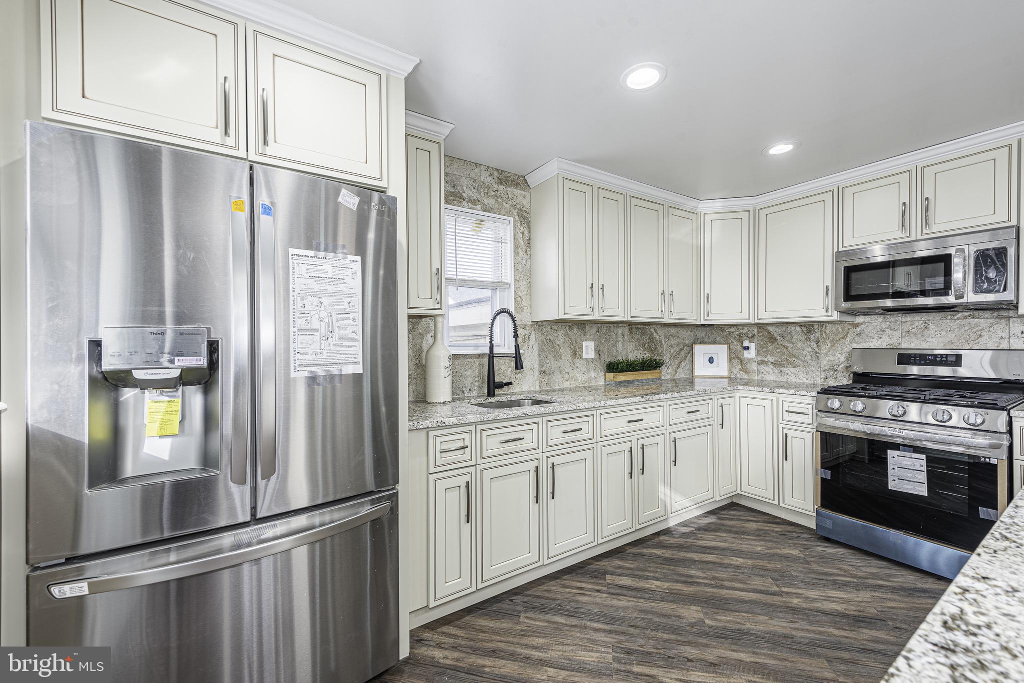 ROSEDALE - Residential