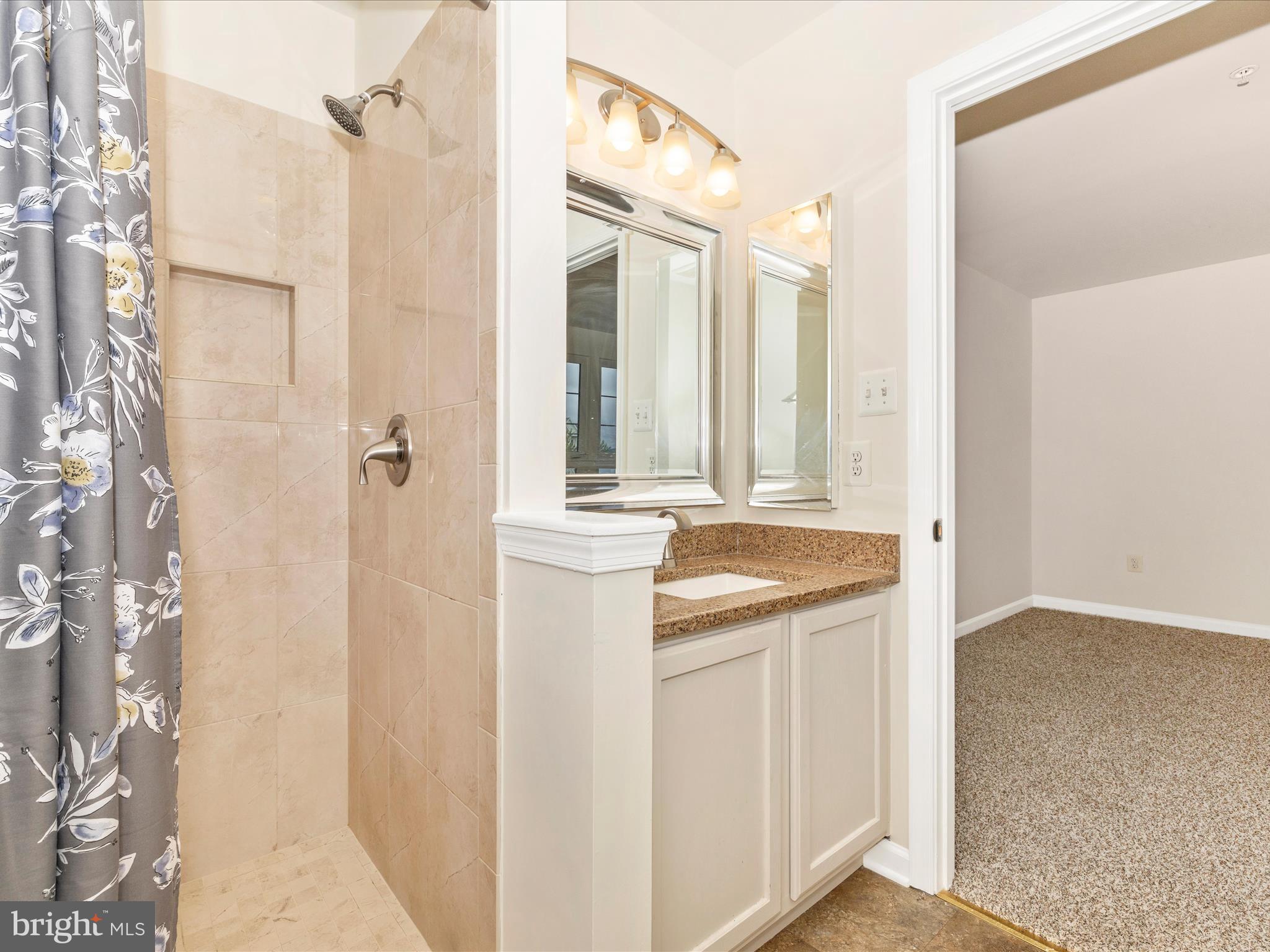 WALNUT RIDGE - Residential