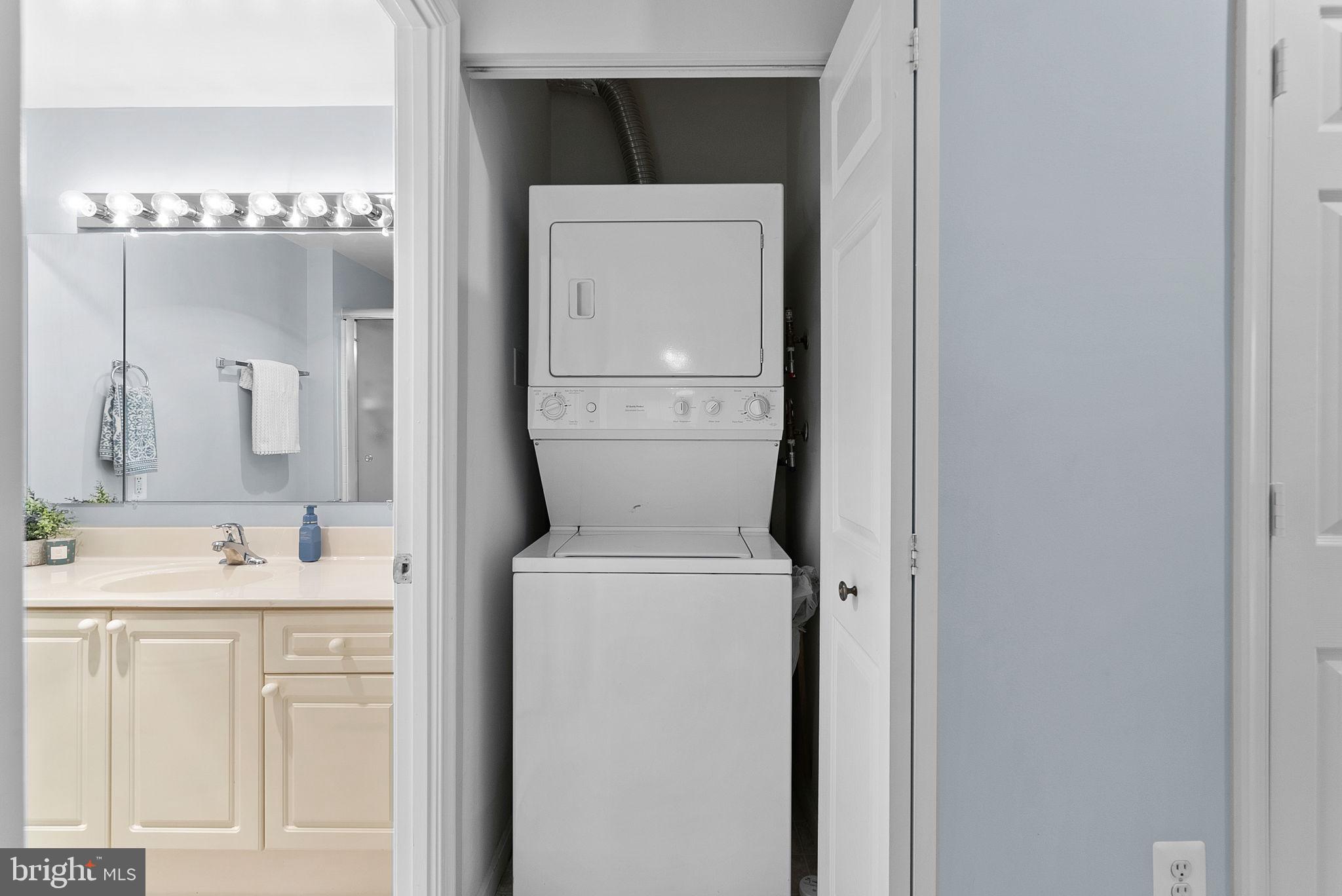 LANSDOWNE WOODS - Residential