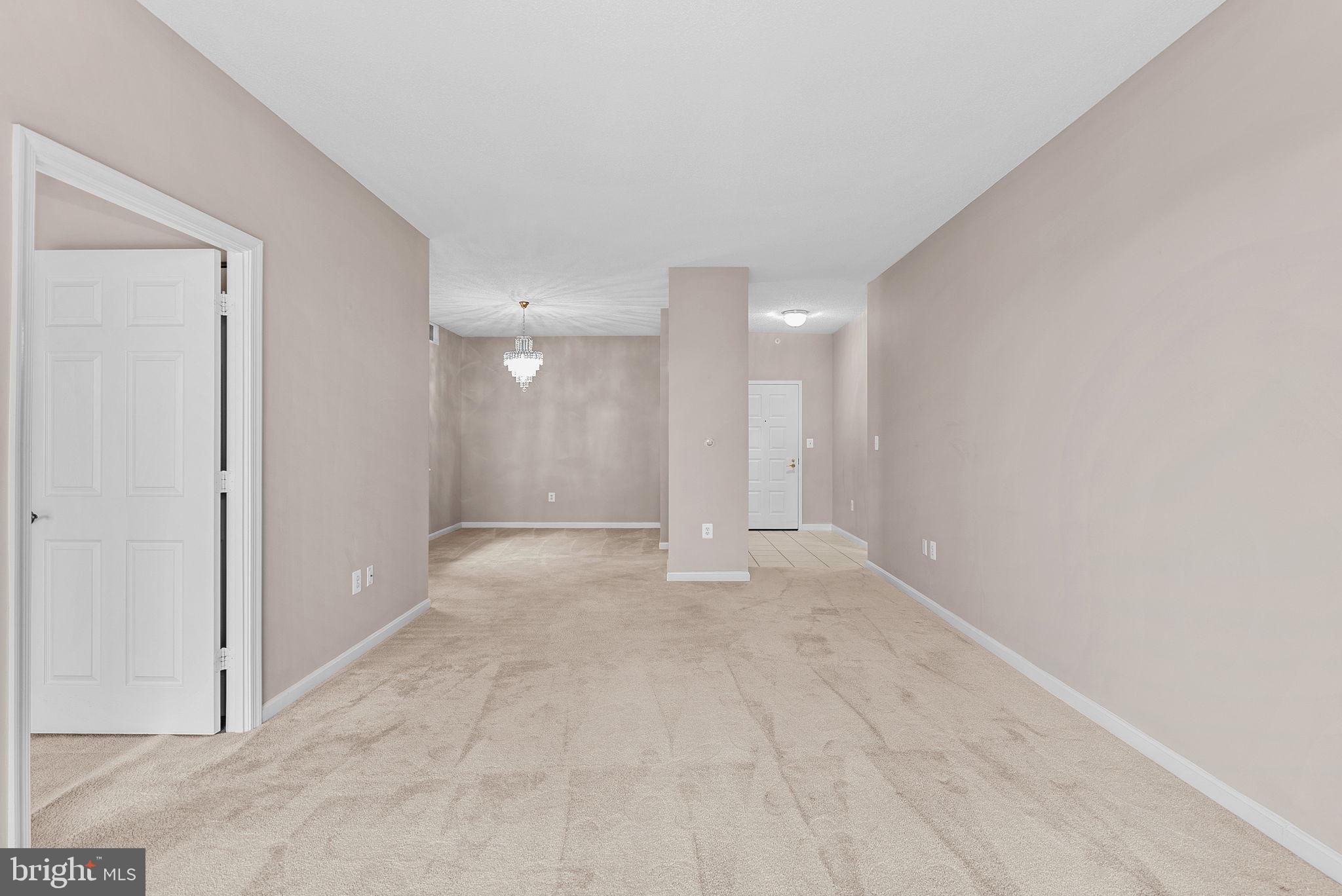 LANSDOWNE WOODS - Residential