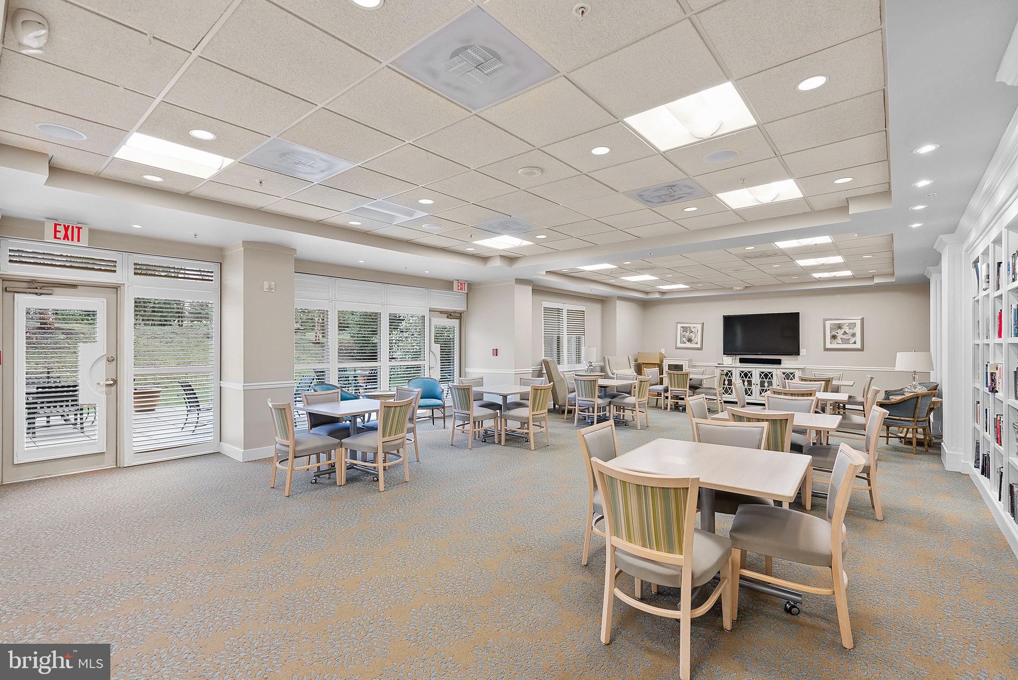 LANSDOWNE WOODS - Residential