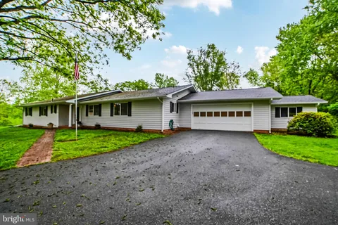 8012 Exodus Drive, Gaithersburg, MD 20882 - MLS#: MDMC2171230