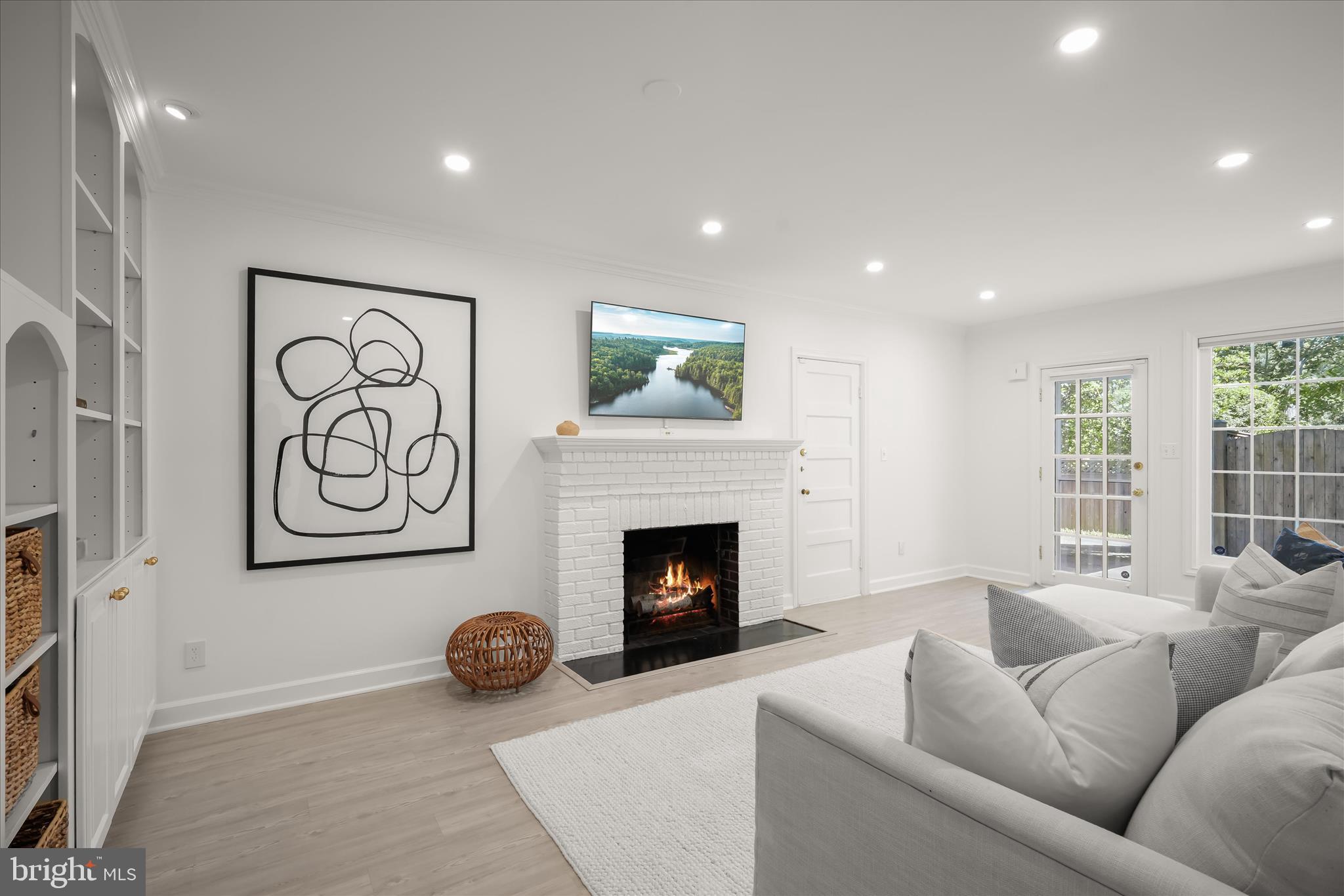 BELLEVUE FOREST - Residential