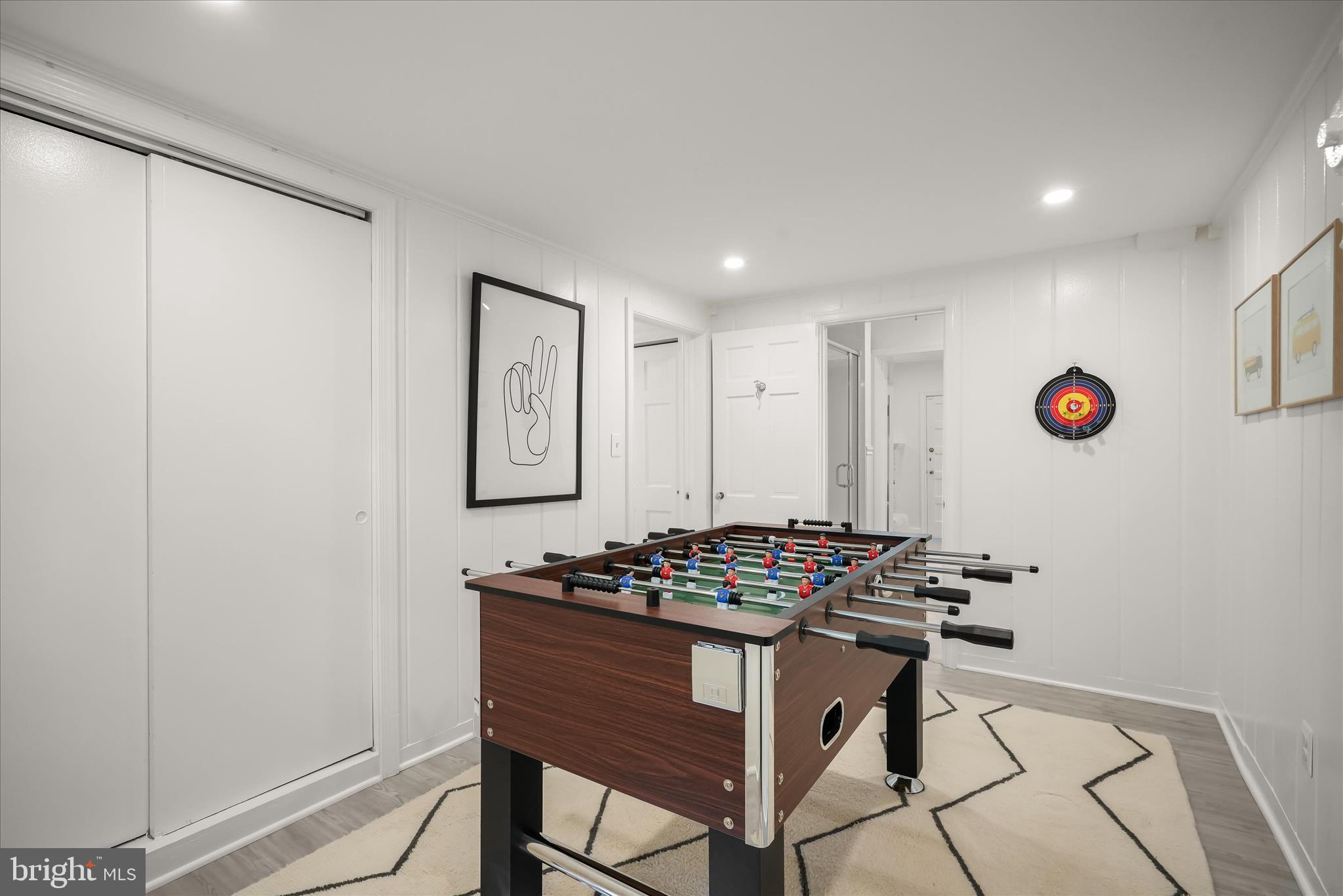 BELLEVUE FOREST - Residential