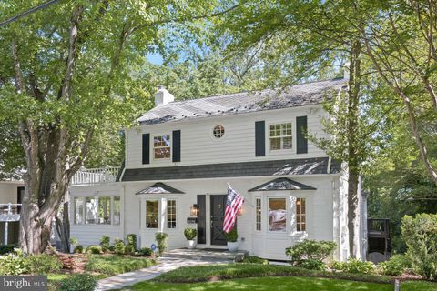 Photo of 3075 N Pollard Street N, ARLINGTON, VA 22207 (MLS # VAAR2073524)